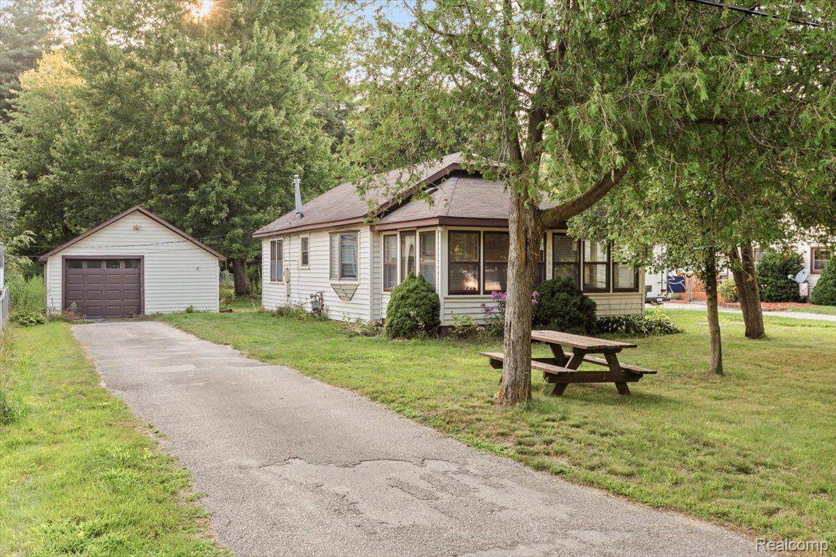 Burtchville, MI 48059,6621 BUNKER RD