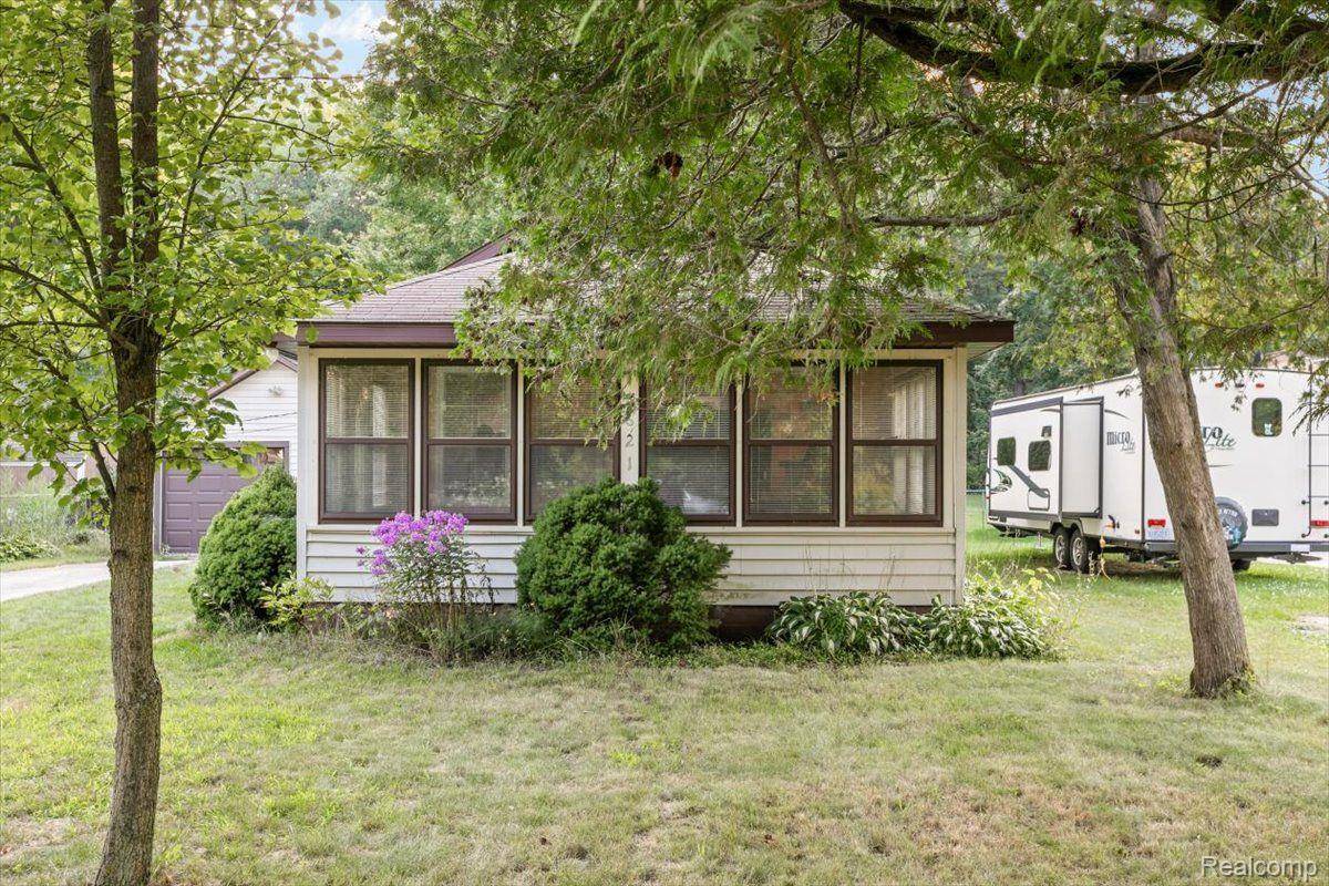 Burtchville, MI 48059,6621 BUNKER RD