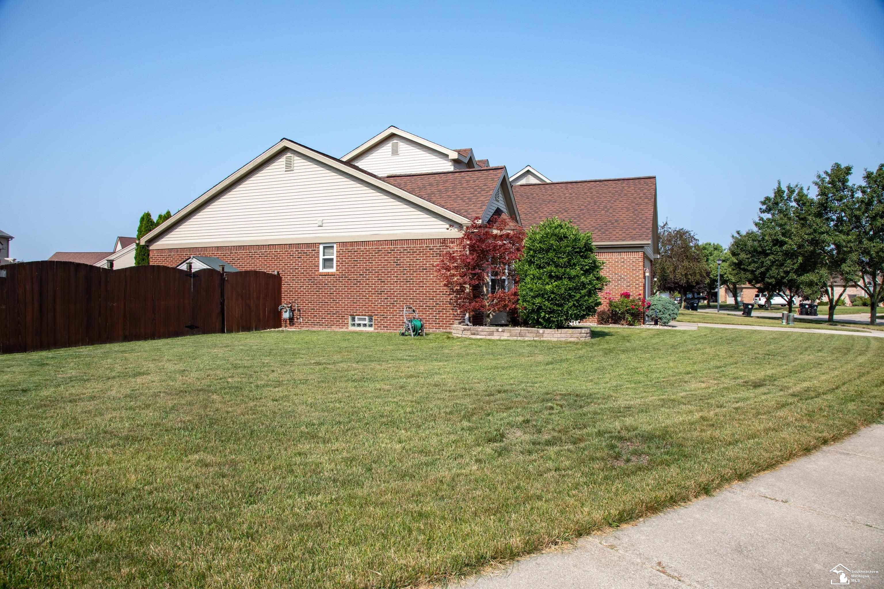 Woodhaven, MI 48183,26533 Park LN