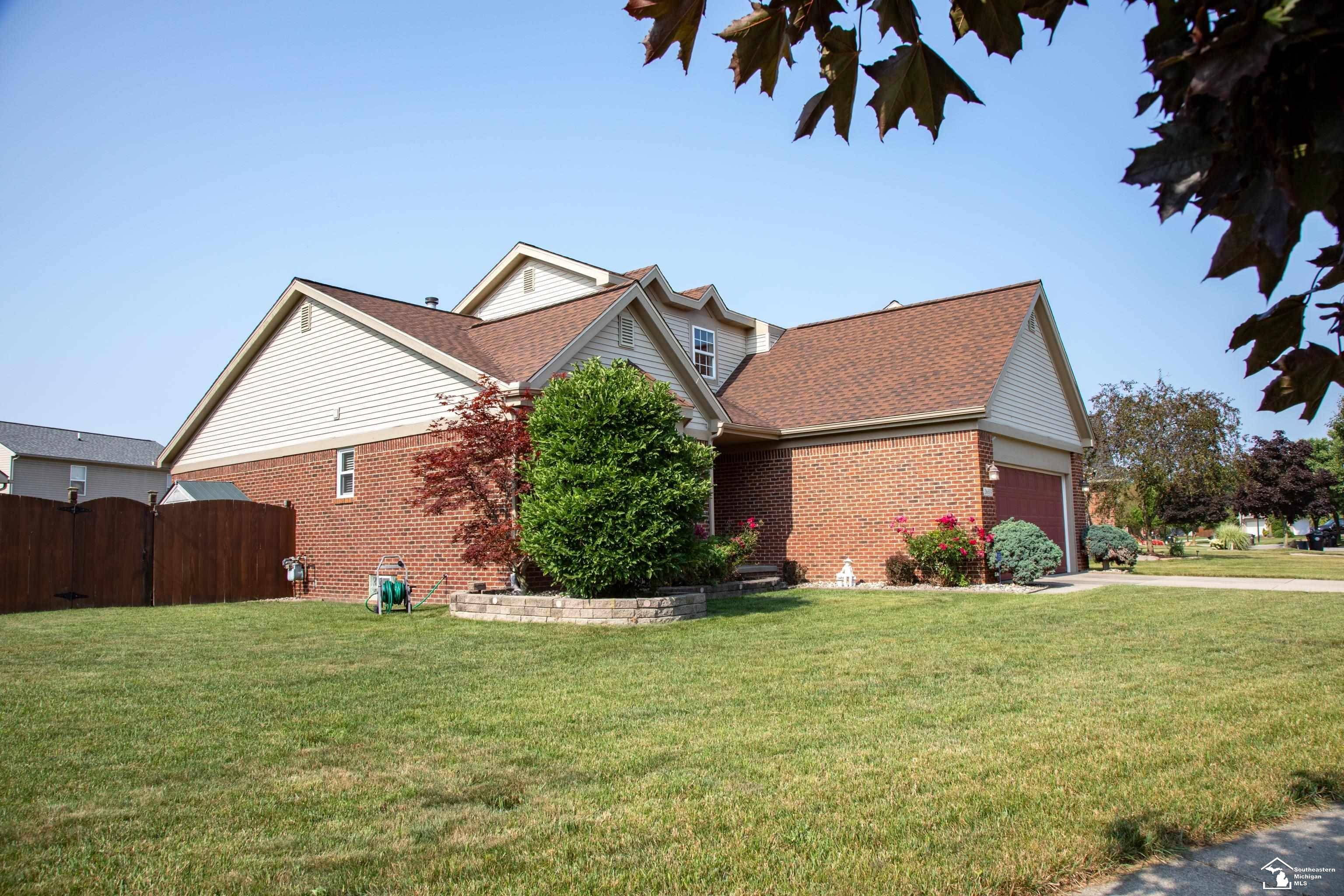 Woodhaven, MI 48183,26533 Park LN