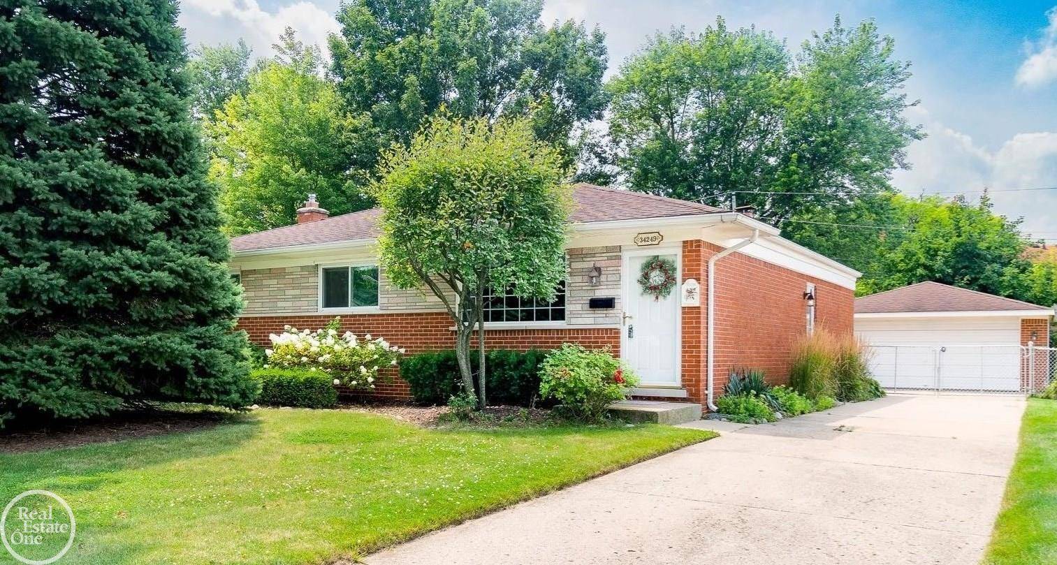 Sterling Heights, MI 48312,34249 Greentrees RD