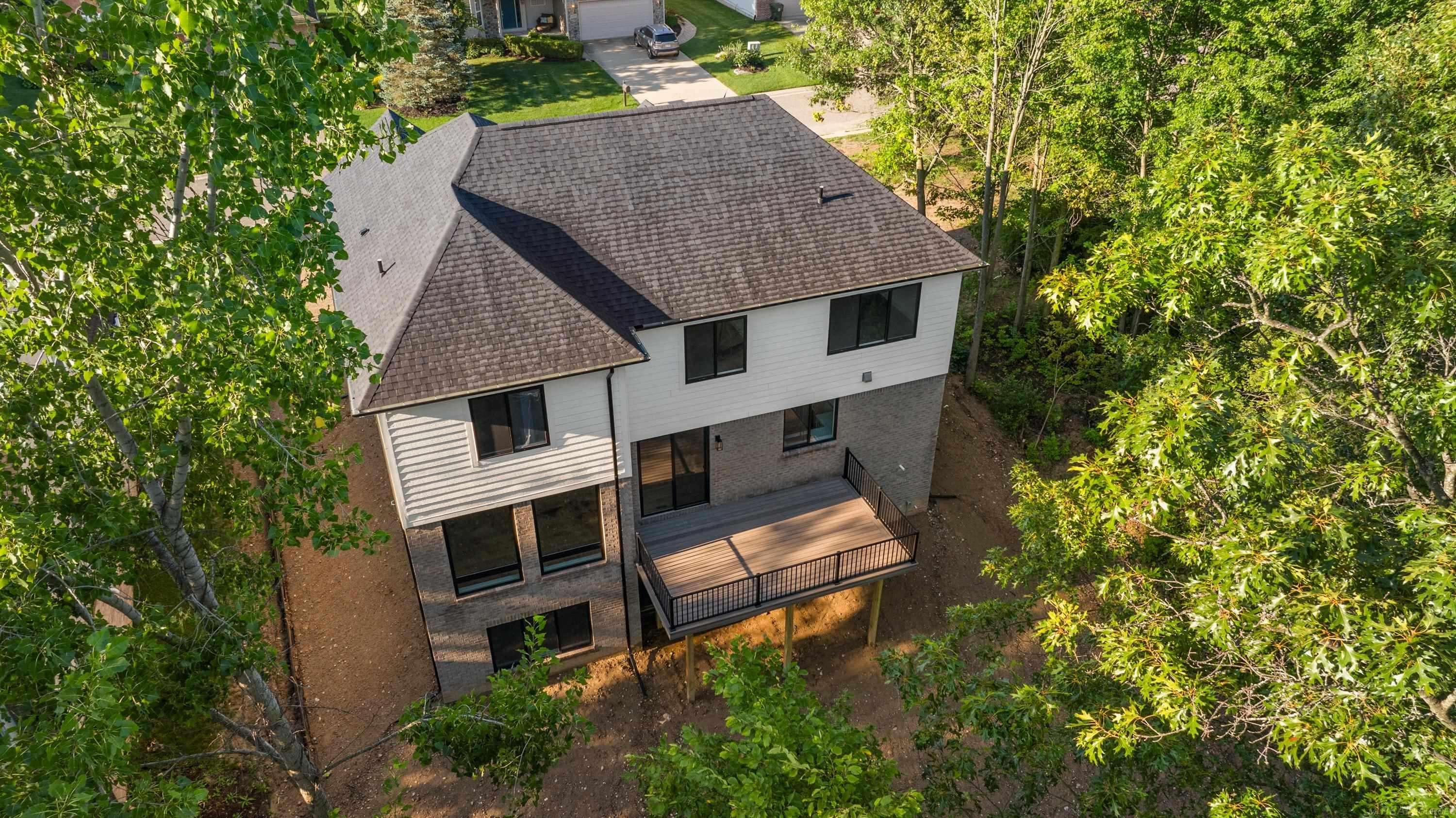 Orion Twp, MI 48359,438 Green Hill AVE