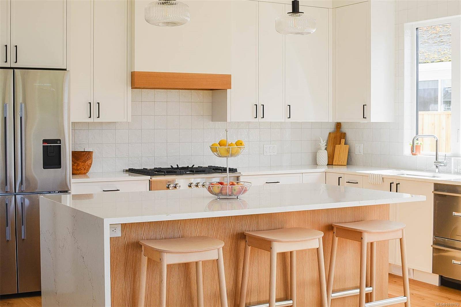 Parksville, BC V9P 1E1,327 Wisteria St