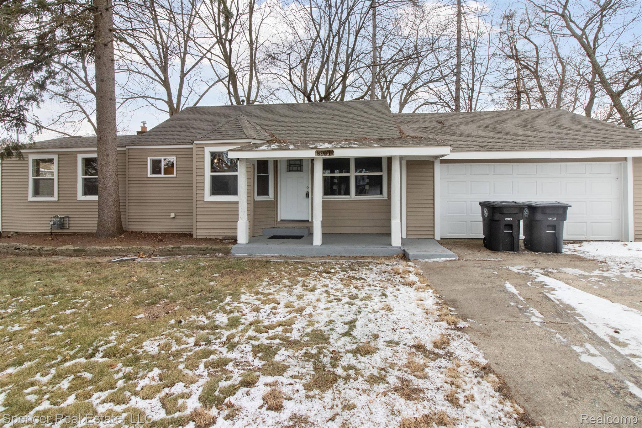 Livonia, MI 48150,8931 Fremont ST