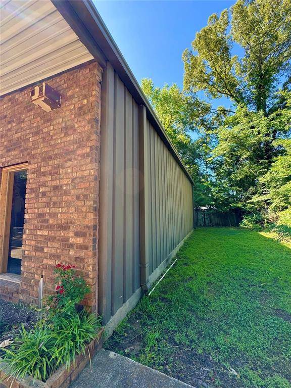 Shreveport, LA 71106,537 E 69th Street