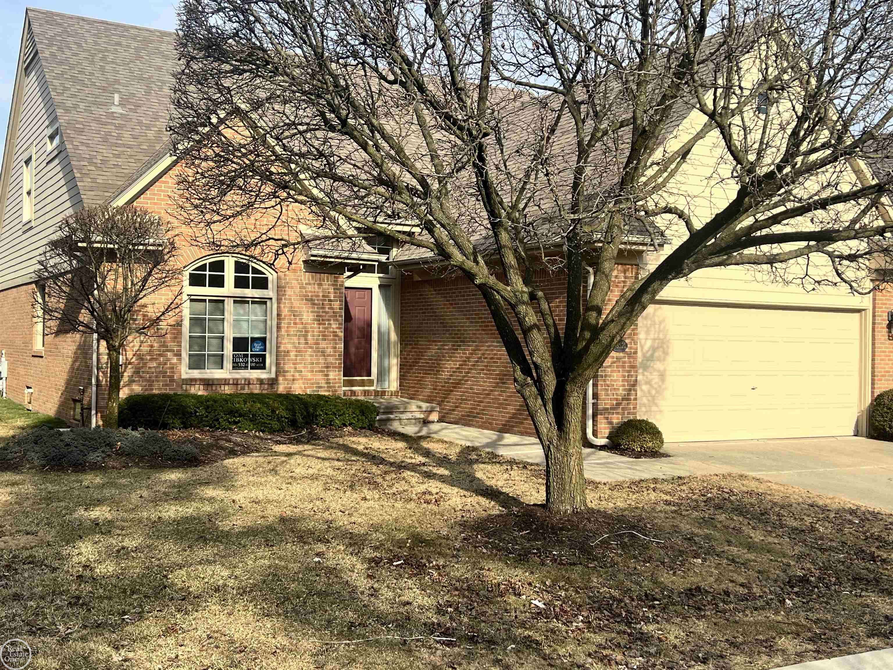 Sterling Heights, MI 48314,43525 Perignon DR