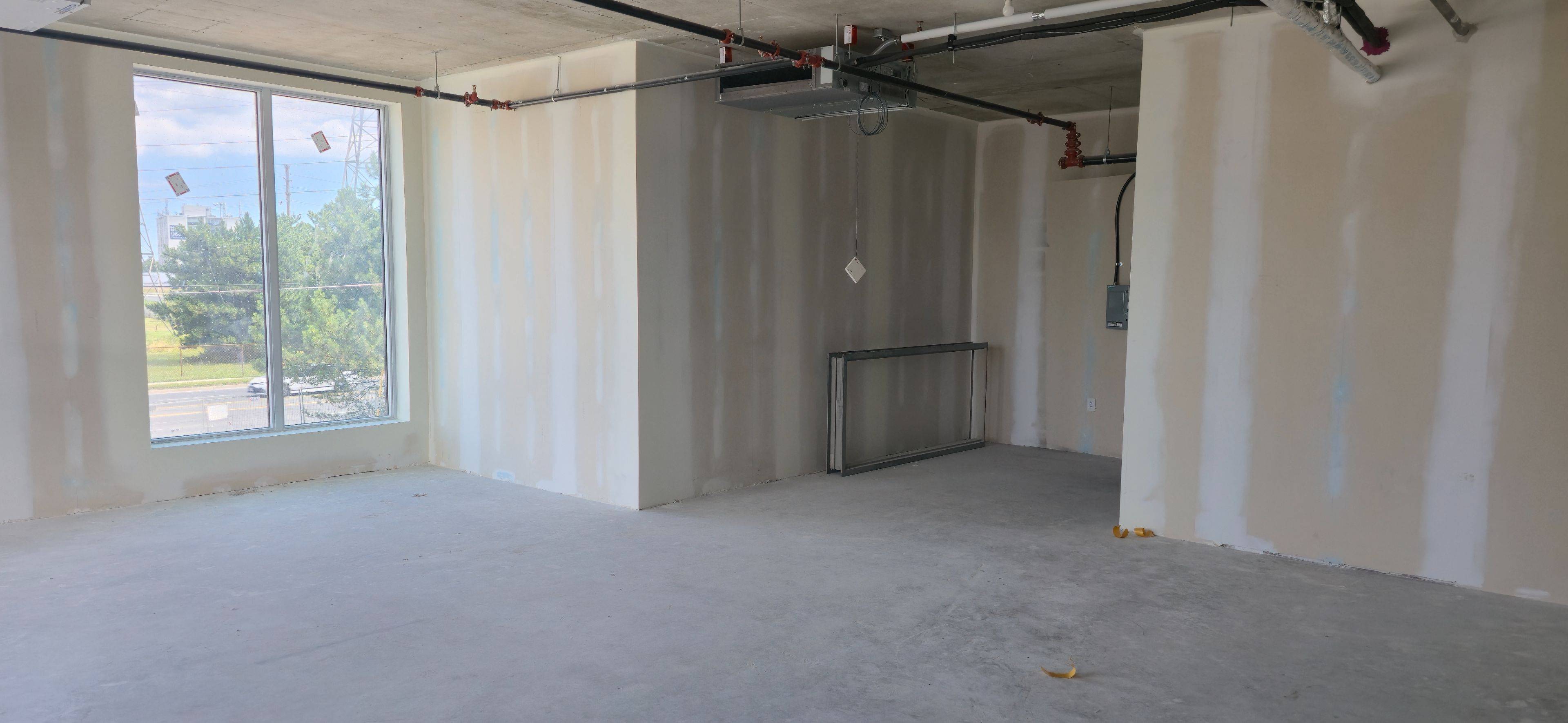 Toronto W10, ON M9W 1J1,600 Dixon RD #115