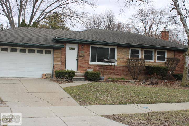 Clinton Township, MI 48035,23679 Demley DR