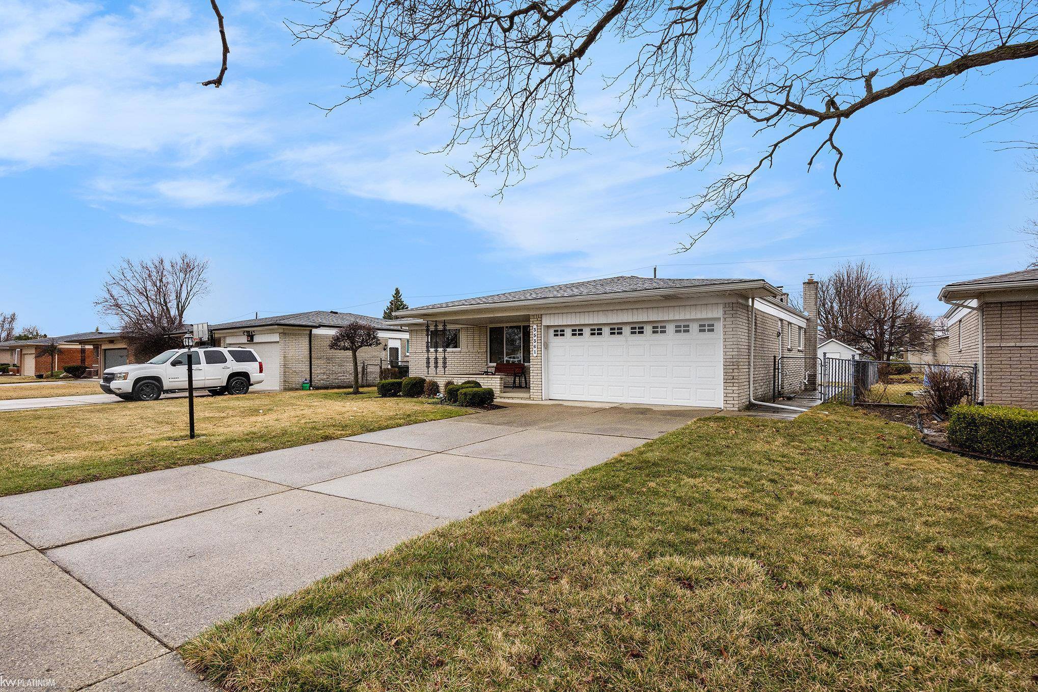 Sterling Heights, MI 48312,35361 Lana LN