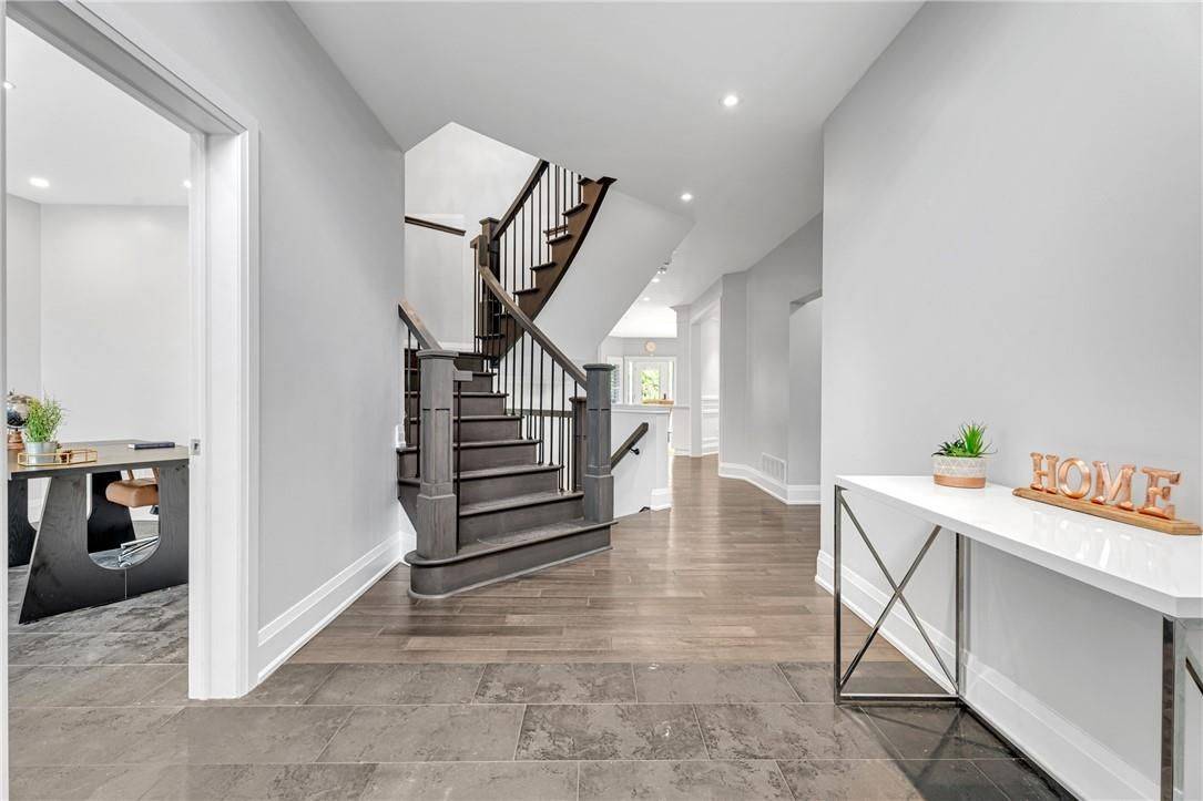 Hamilton, ON L9H 7M5,120 Davidson BLVD