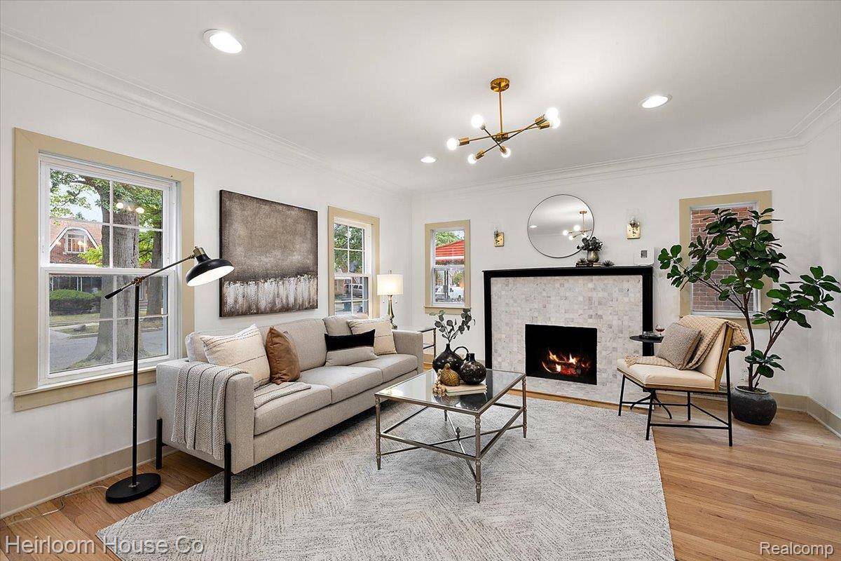 Detroit, MI 48221,16860 Manor ST