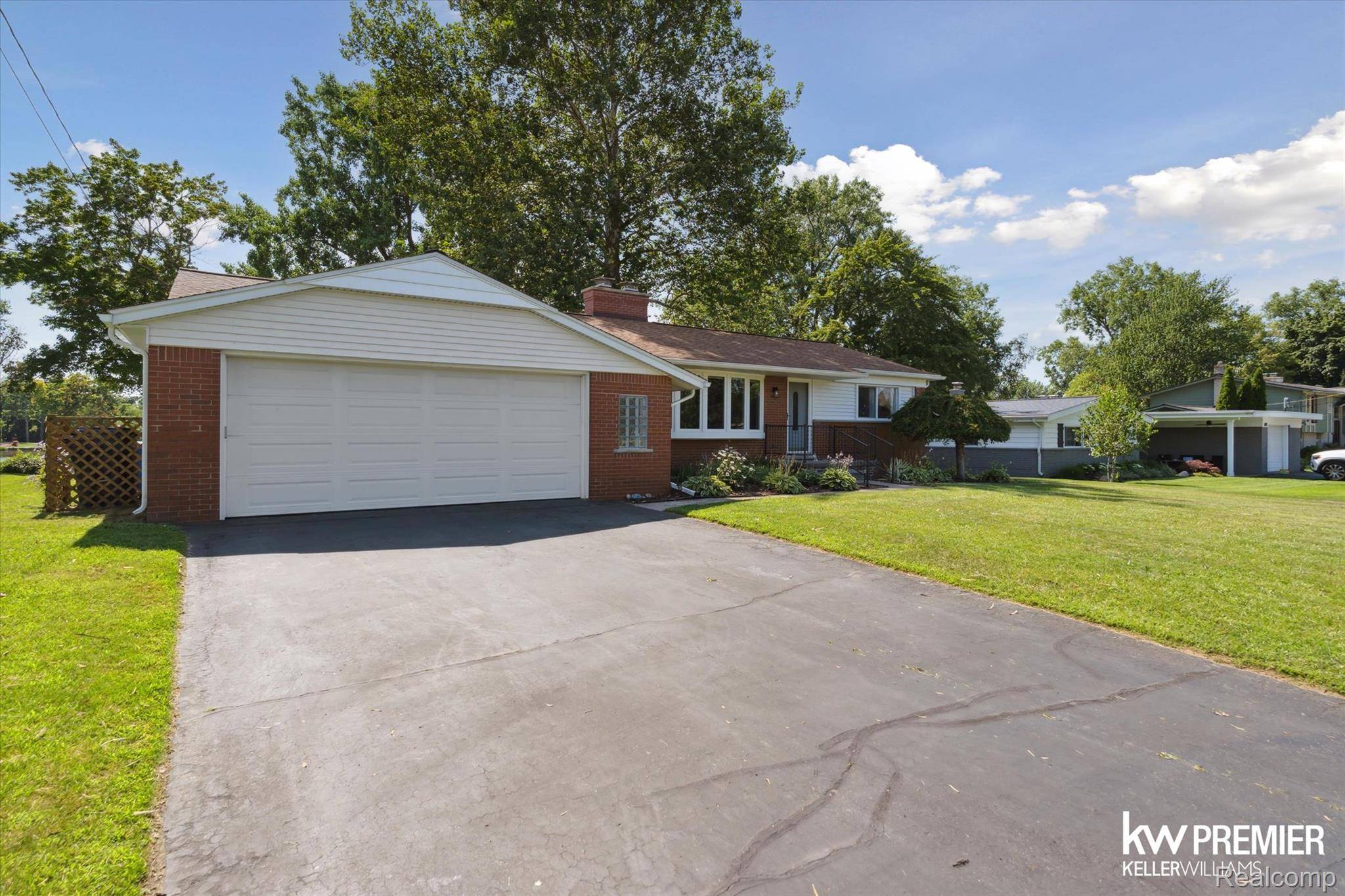 White Lake, MI 48386,475 Berry Patch LN