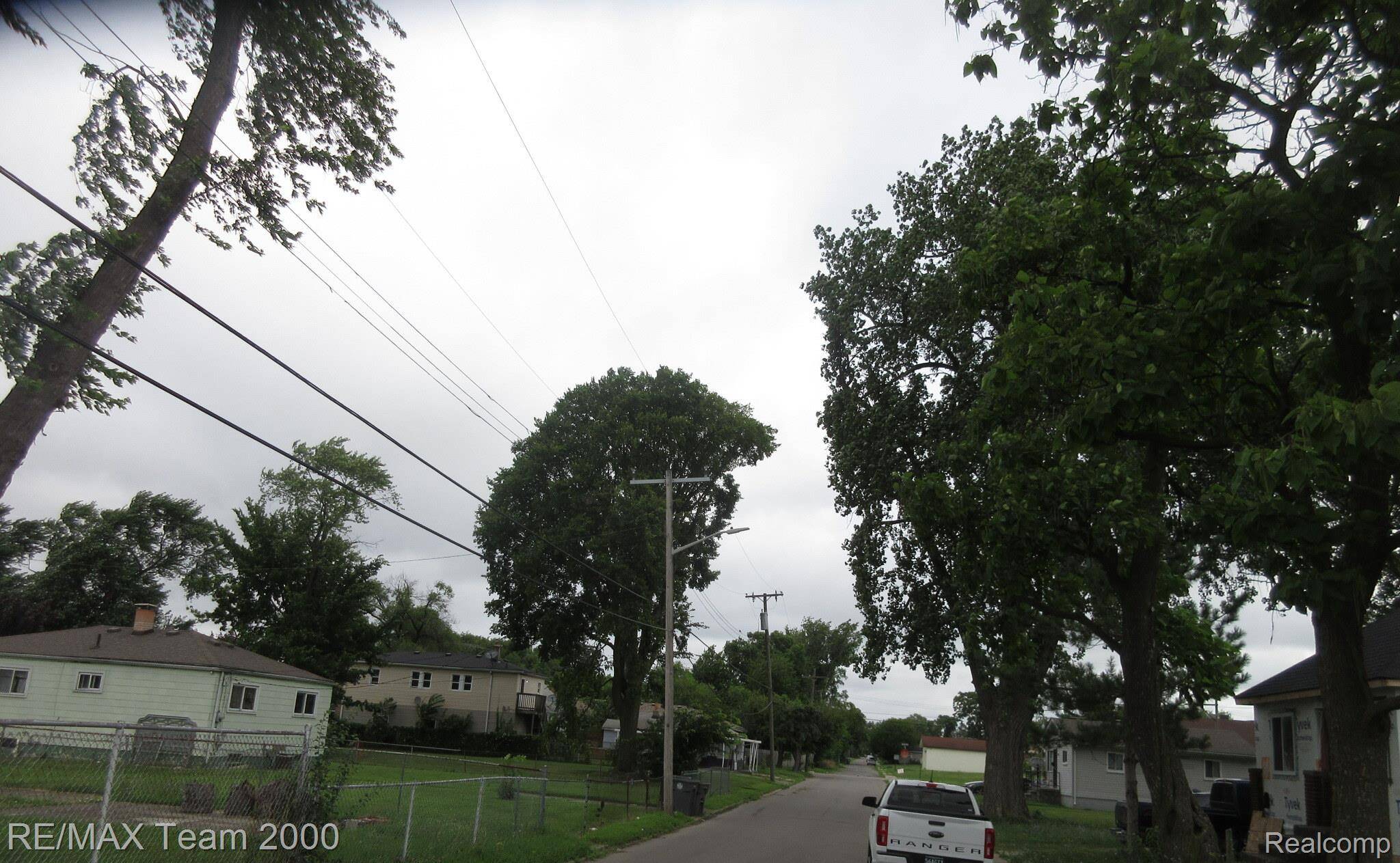 Ecorse, MI 48229,3965 13th ST