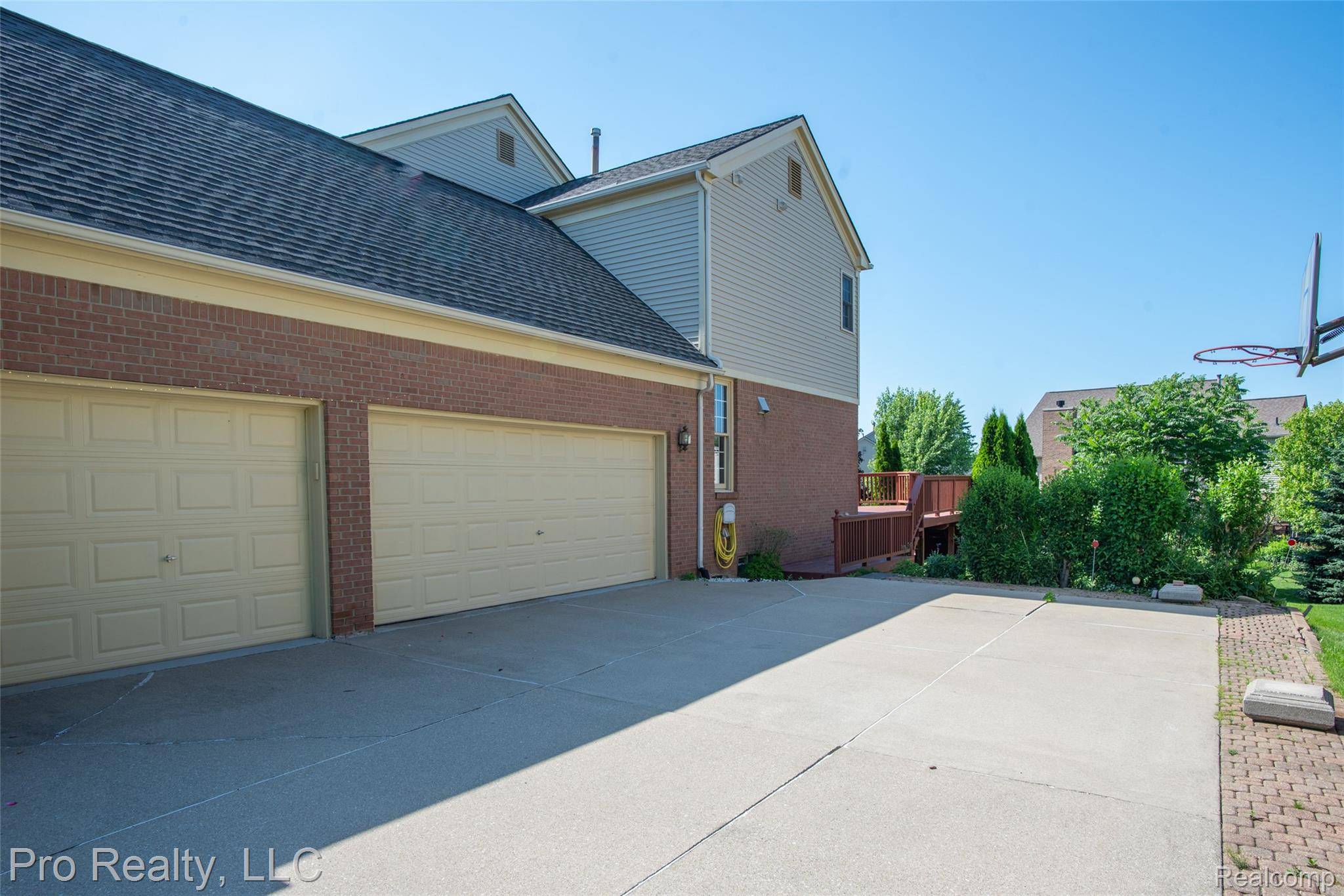 Rochester, MI 48306,4233 Holly LN