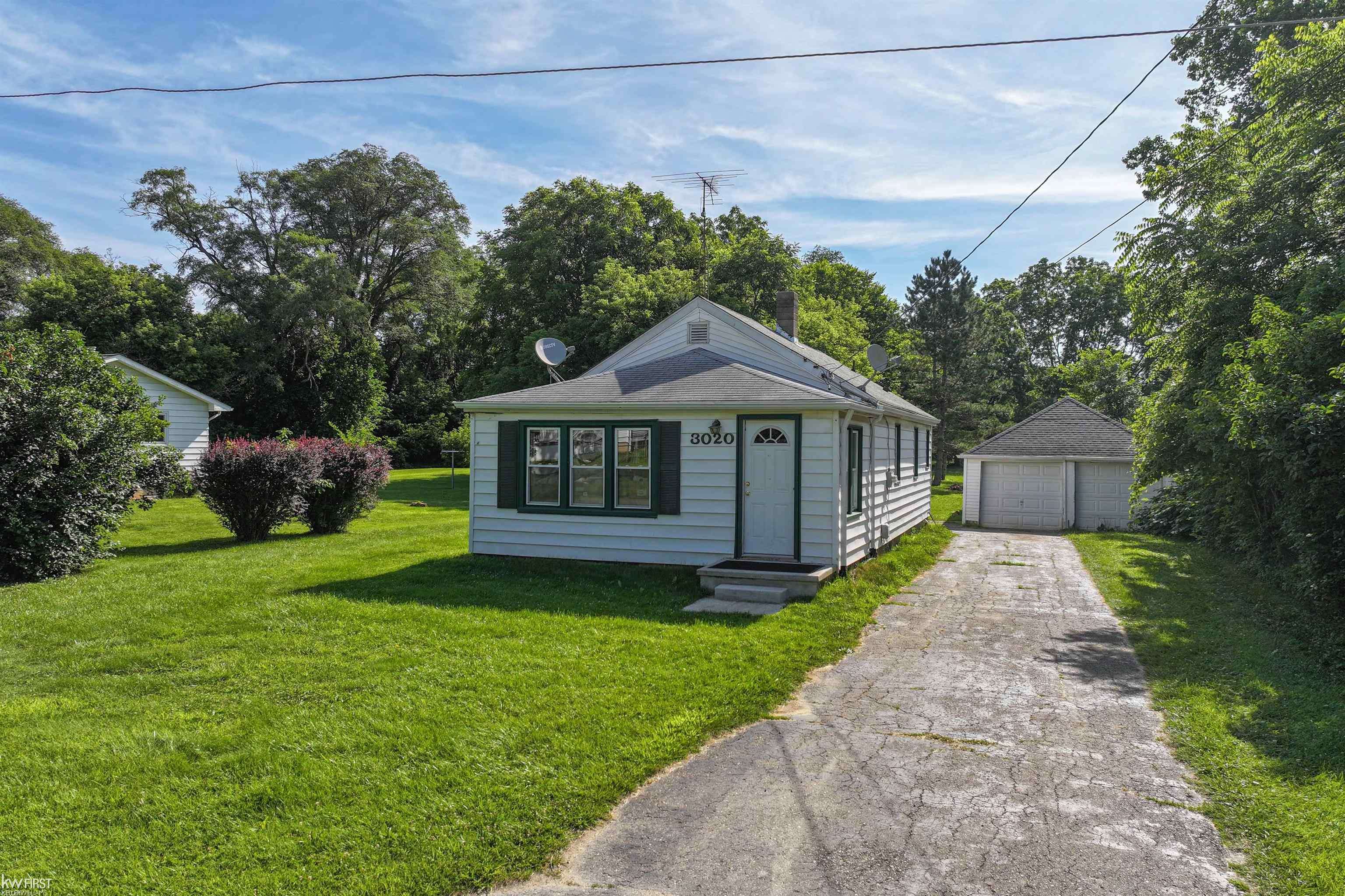 Flint, MI 48506,3020 Stockbridge AVE