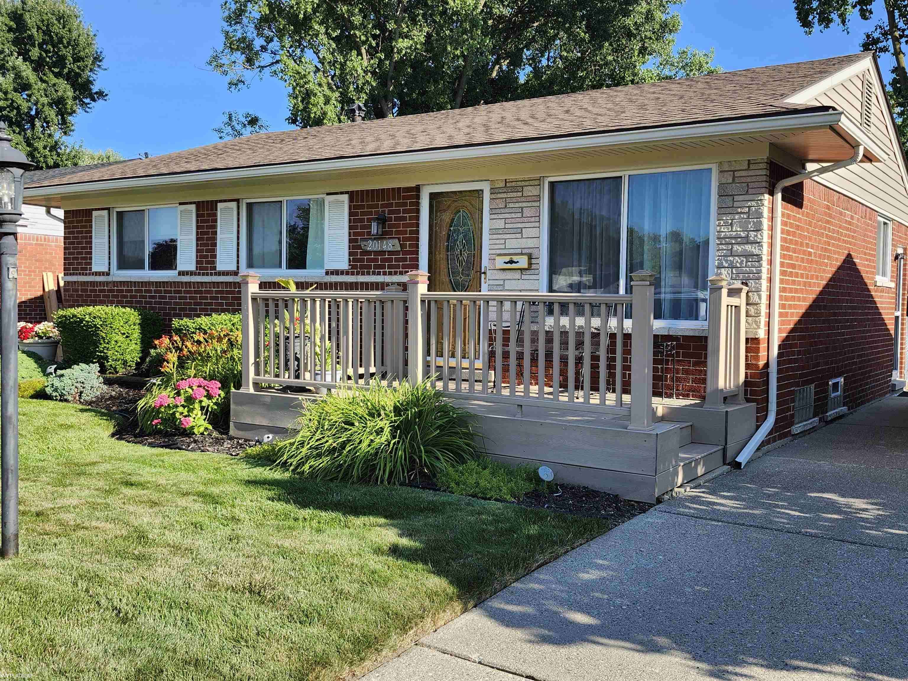 Clinton Township, MI 48035,20148 Kemp ST