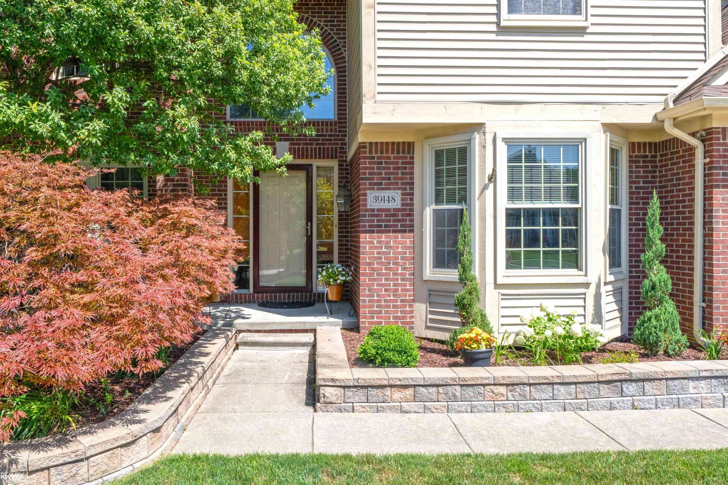 Harrison Twp, MI 48045,39148 Canterbury DR