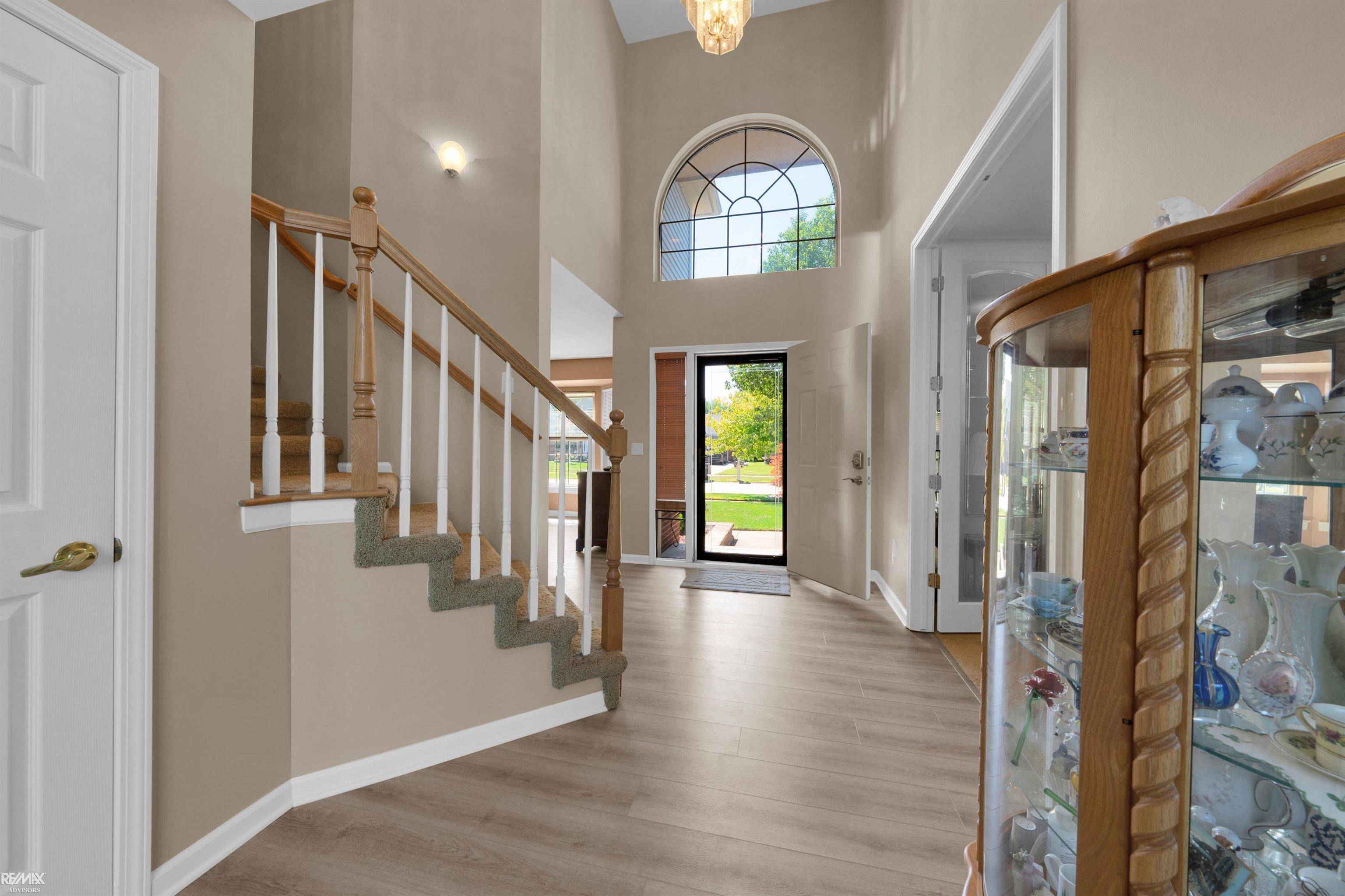 Harrison Twp, MI 48045,39148 Canterbury DR