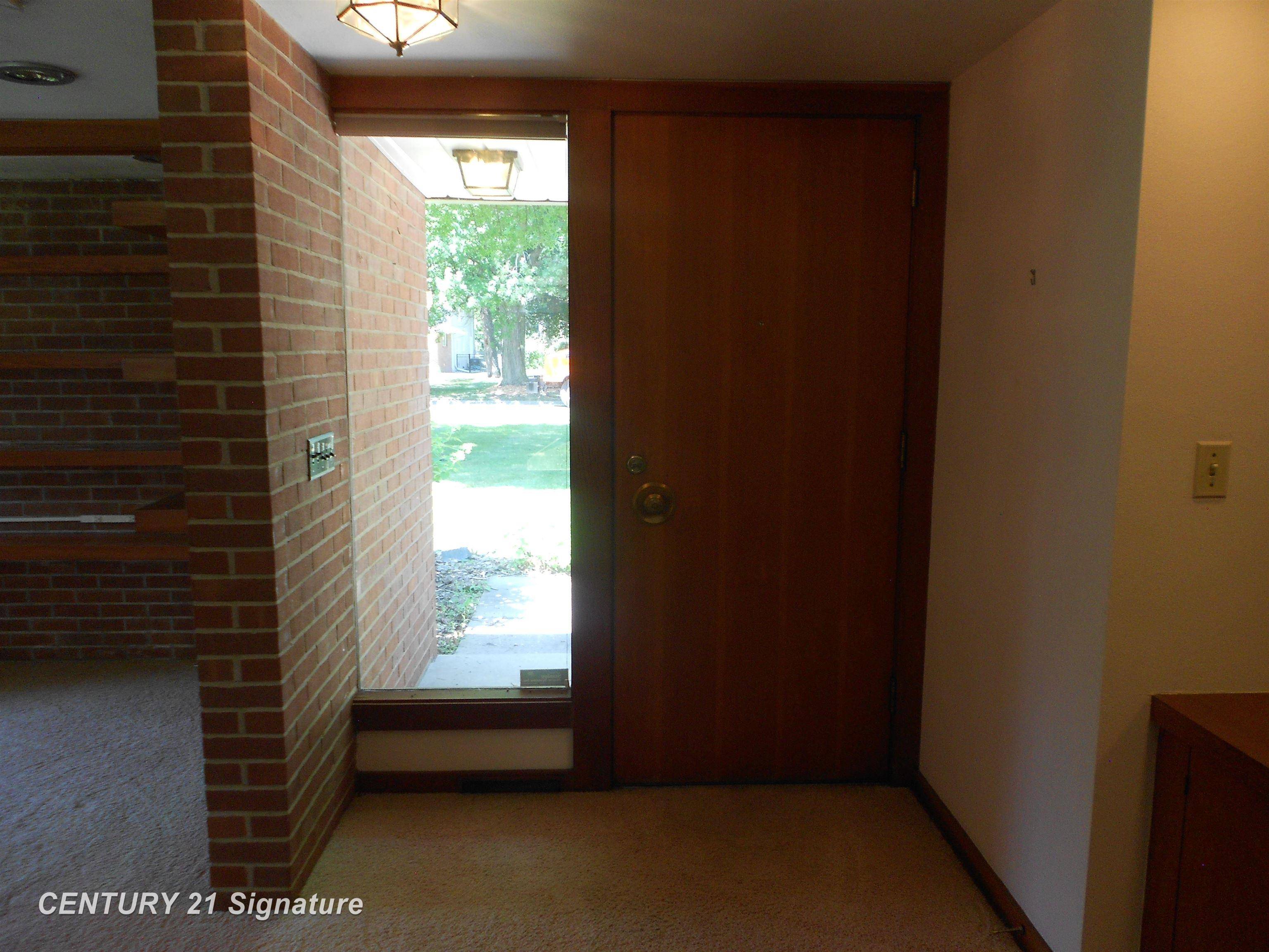 Saginaw, MI 48602,41 Benton RD