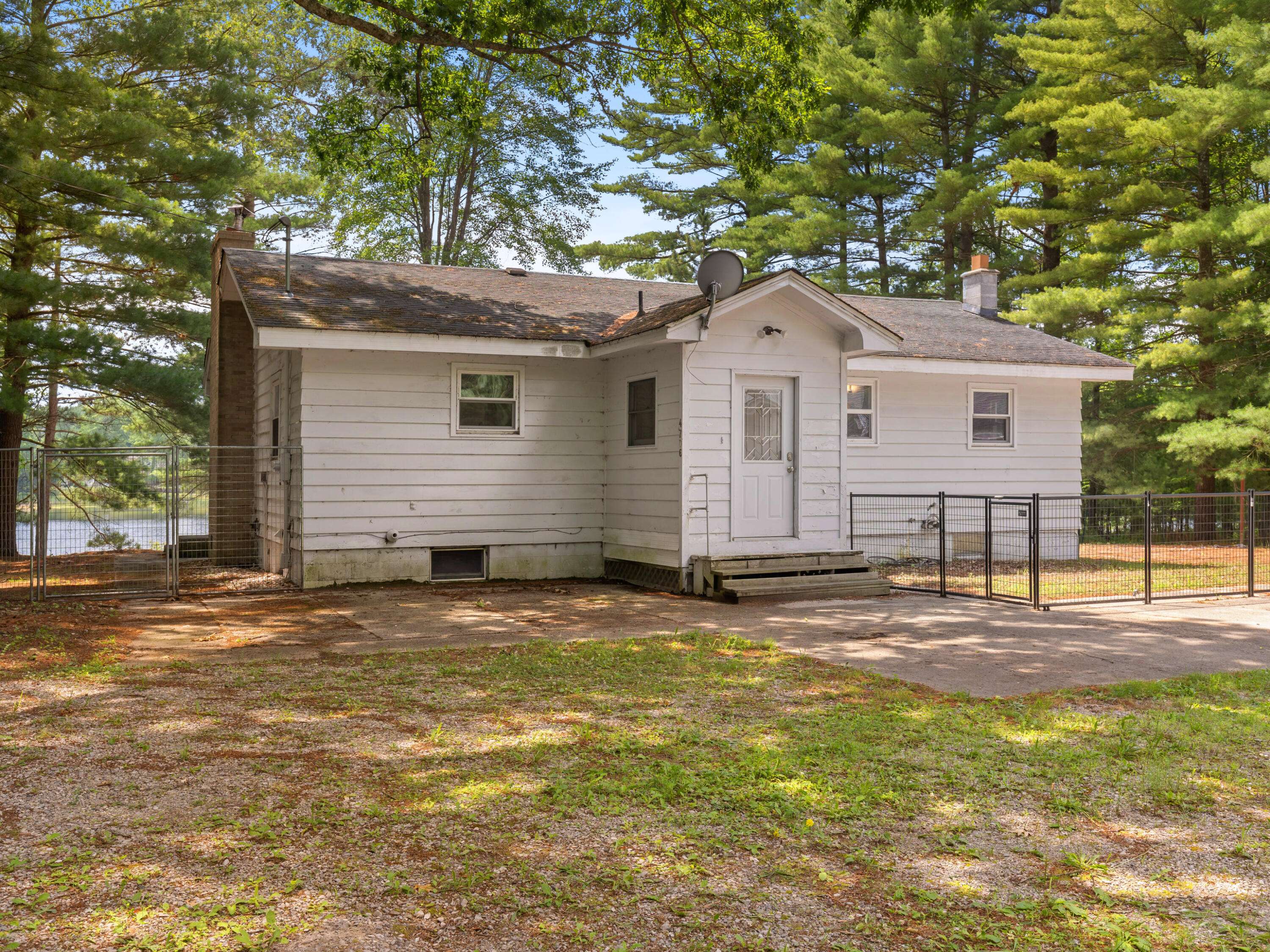 Brethren, MI 49619,4710 Lakeside DR