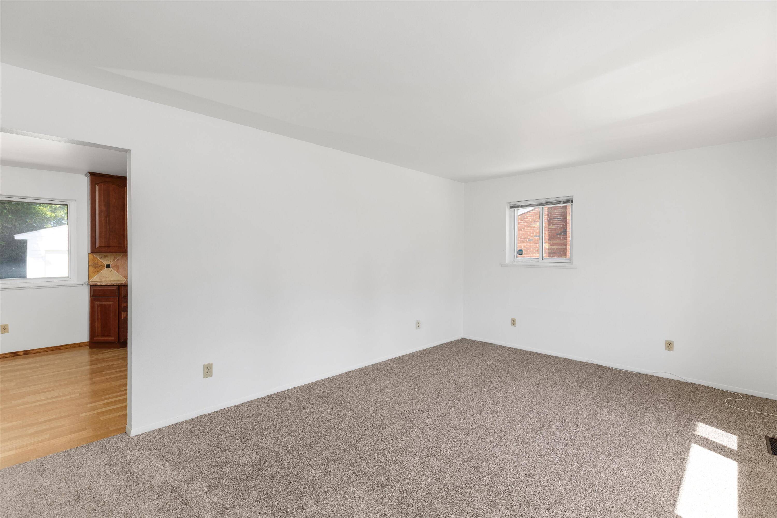 Ypsilanti, MI 48198,1024 Georgina DR