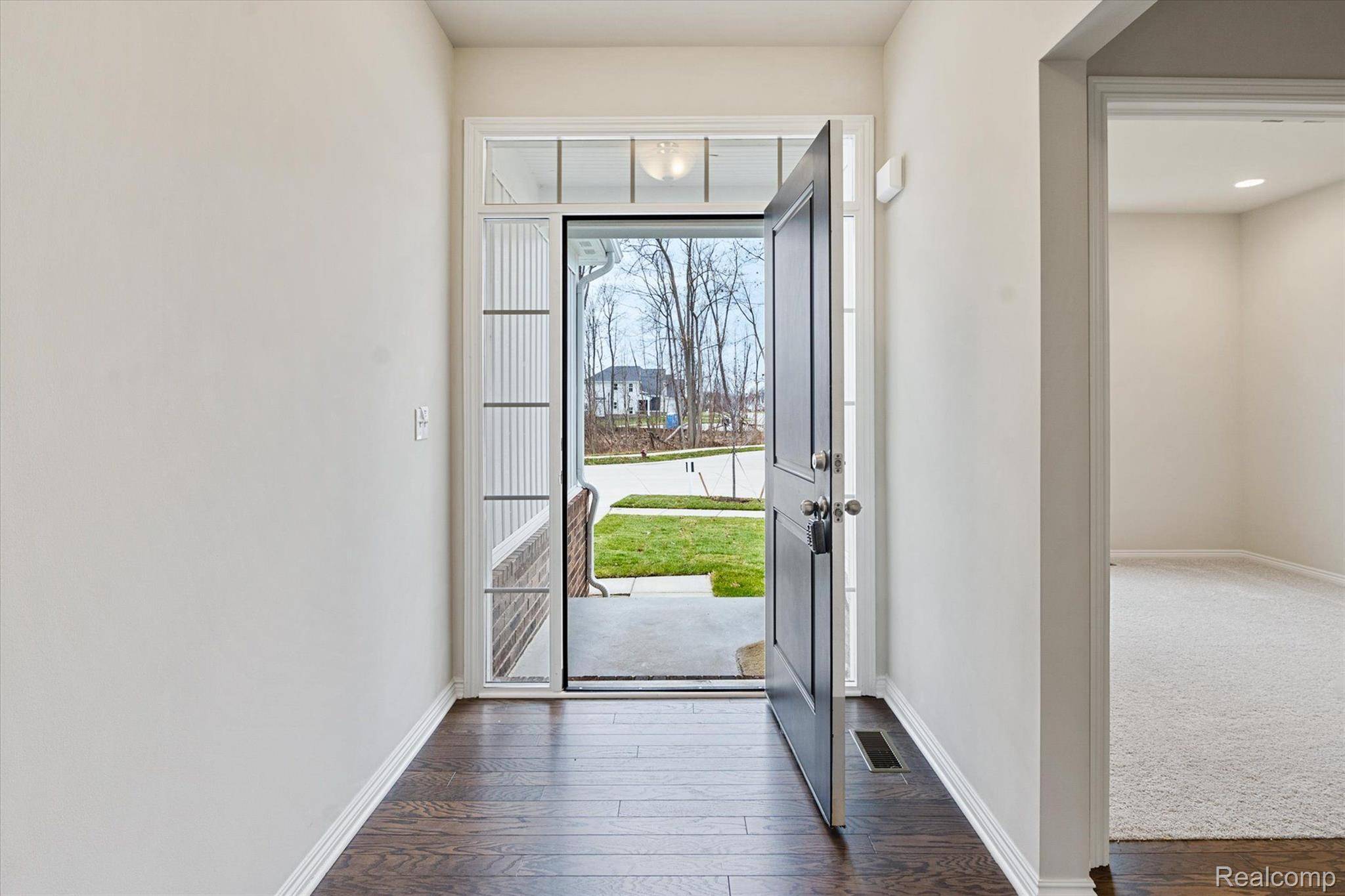 Wixom, MI 48393,2126 Emerald LN