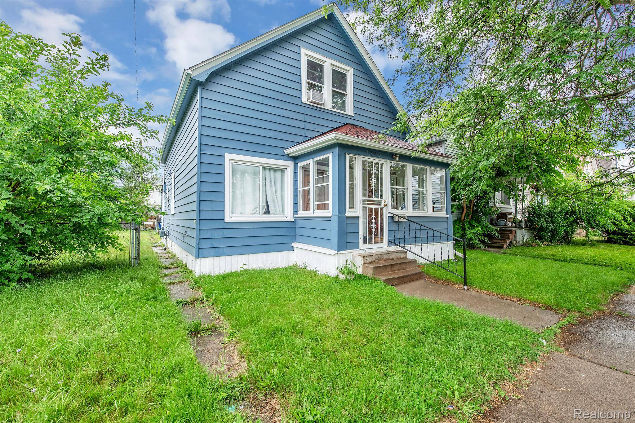 Hamtramck, MI 48212,3205 BELMONT ST