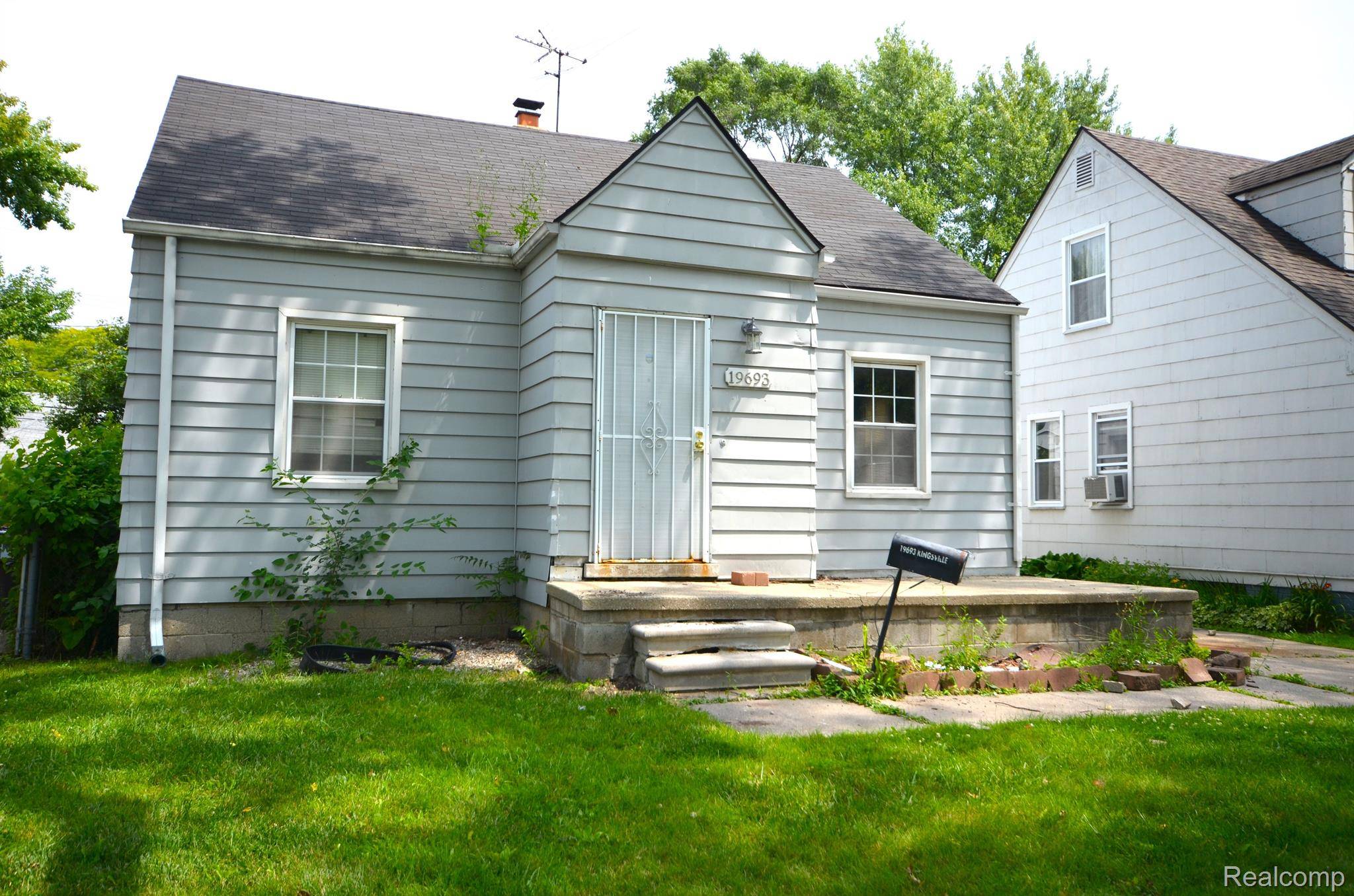 Harper Woods, MI 48225,19693 Kingsville ST