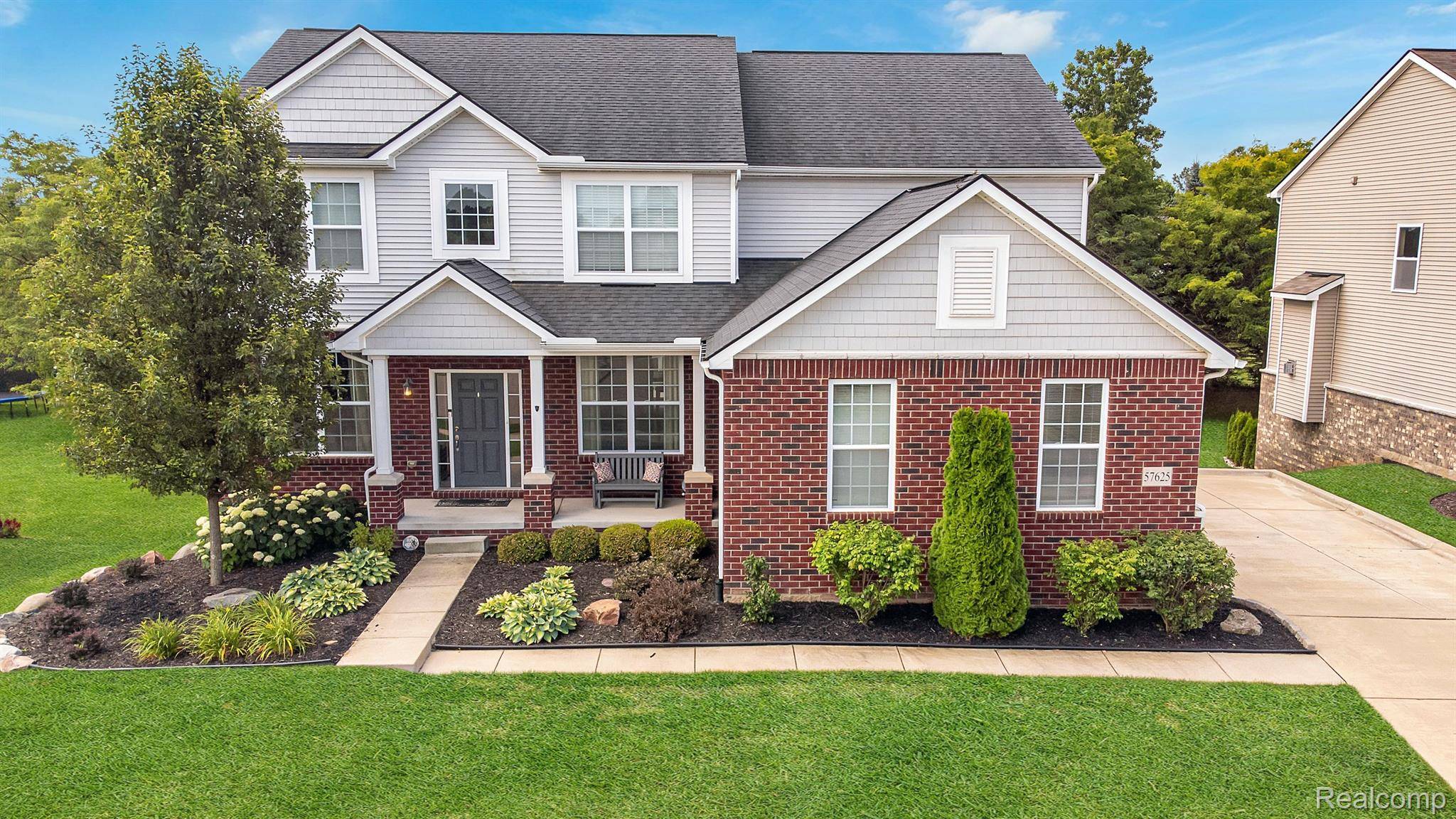 New Hudson, MI 48165,57625 BLOSSOM VALLEY TRL