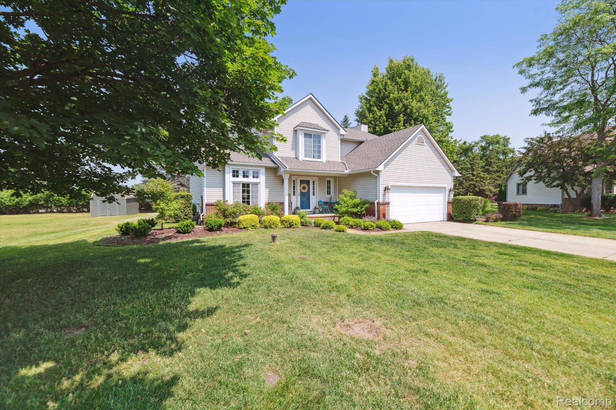 Wixom, MI 48393,2206 Silvermaple CT