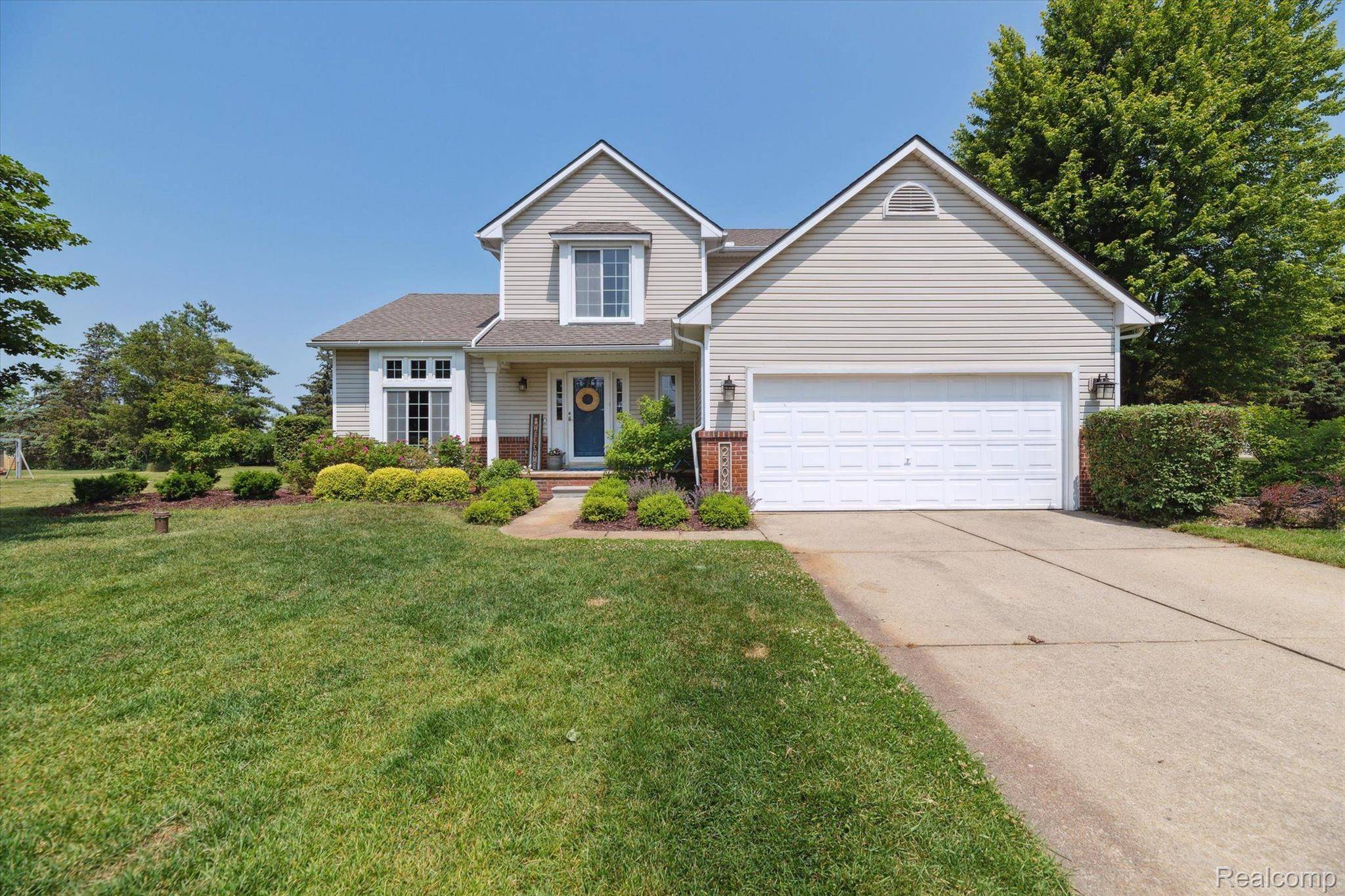 Wixom, MI 48393,2206 Silvermaple CT