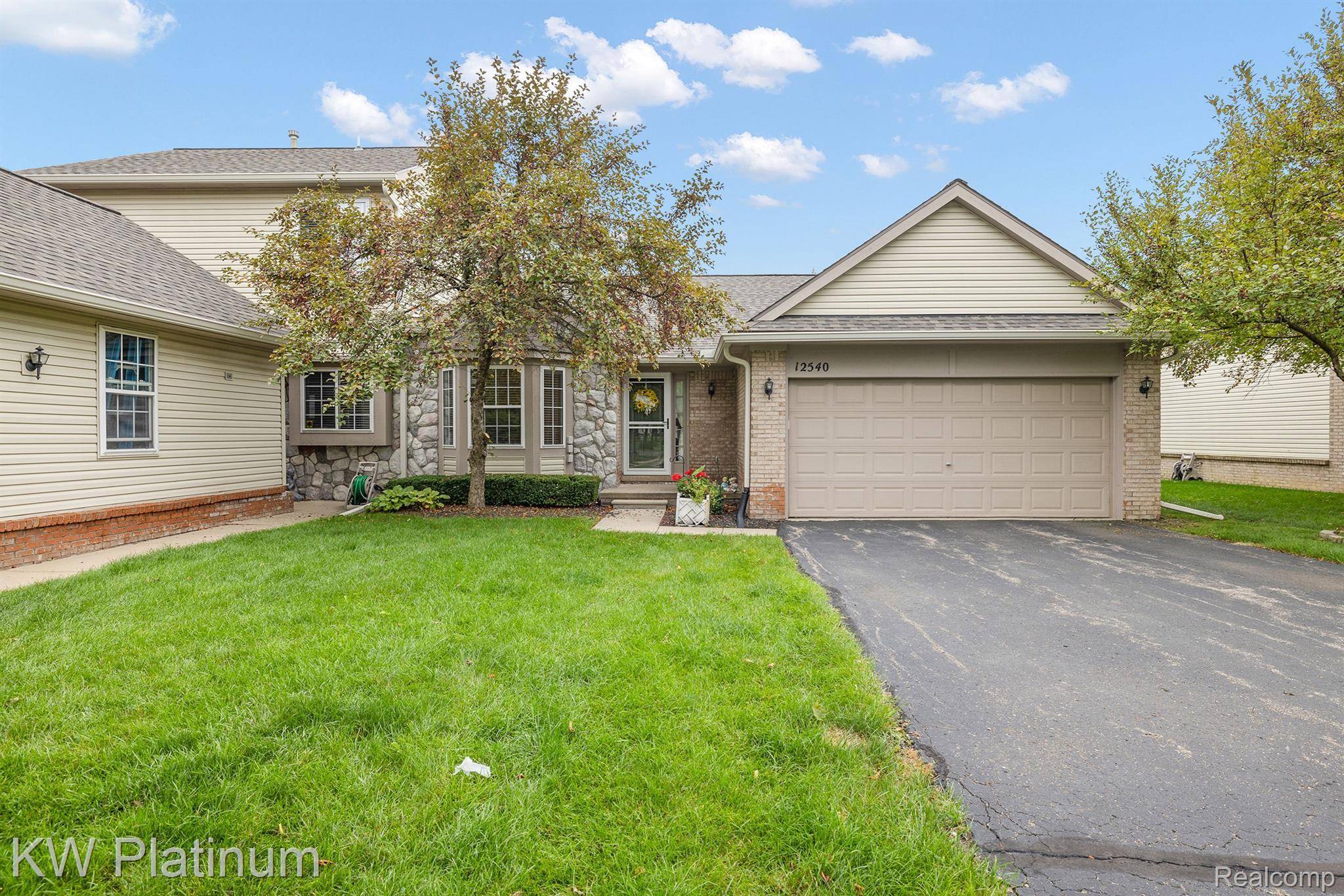 Utica, MI 48315,12540 Noonan CT