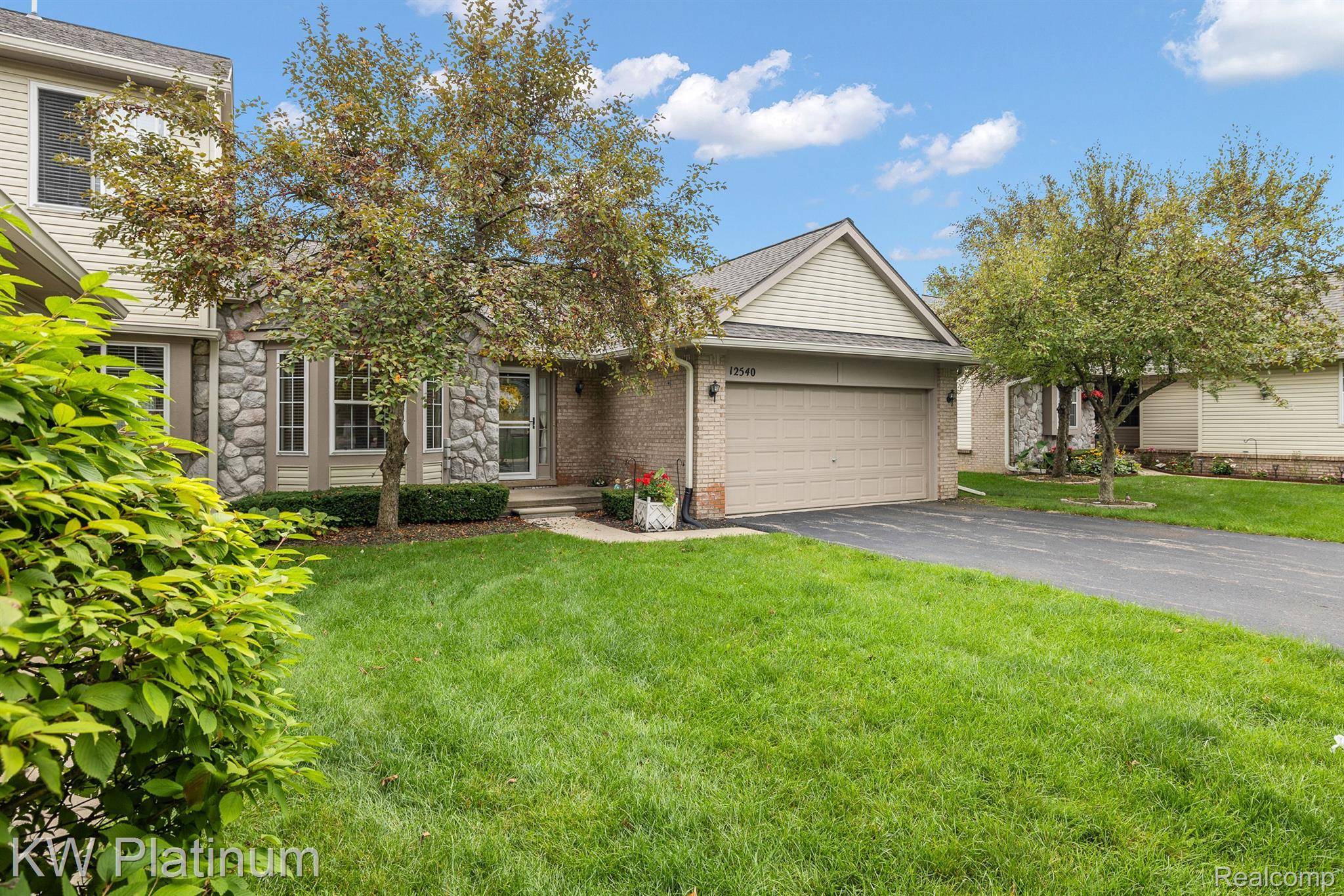 Utica, MI 48315,12540 Noonan CT