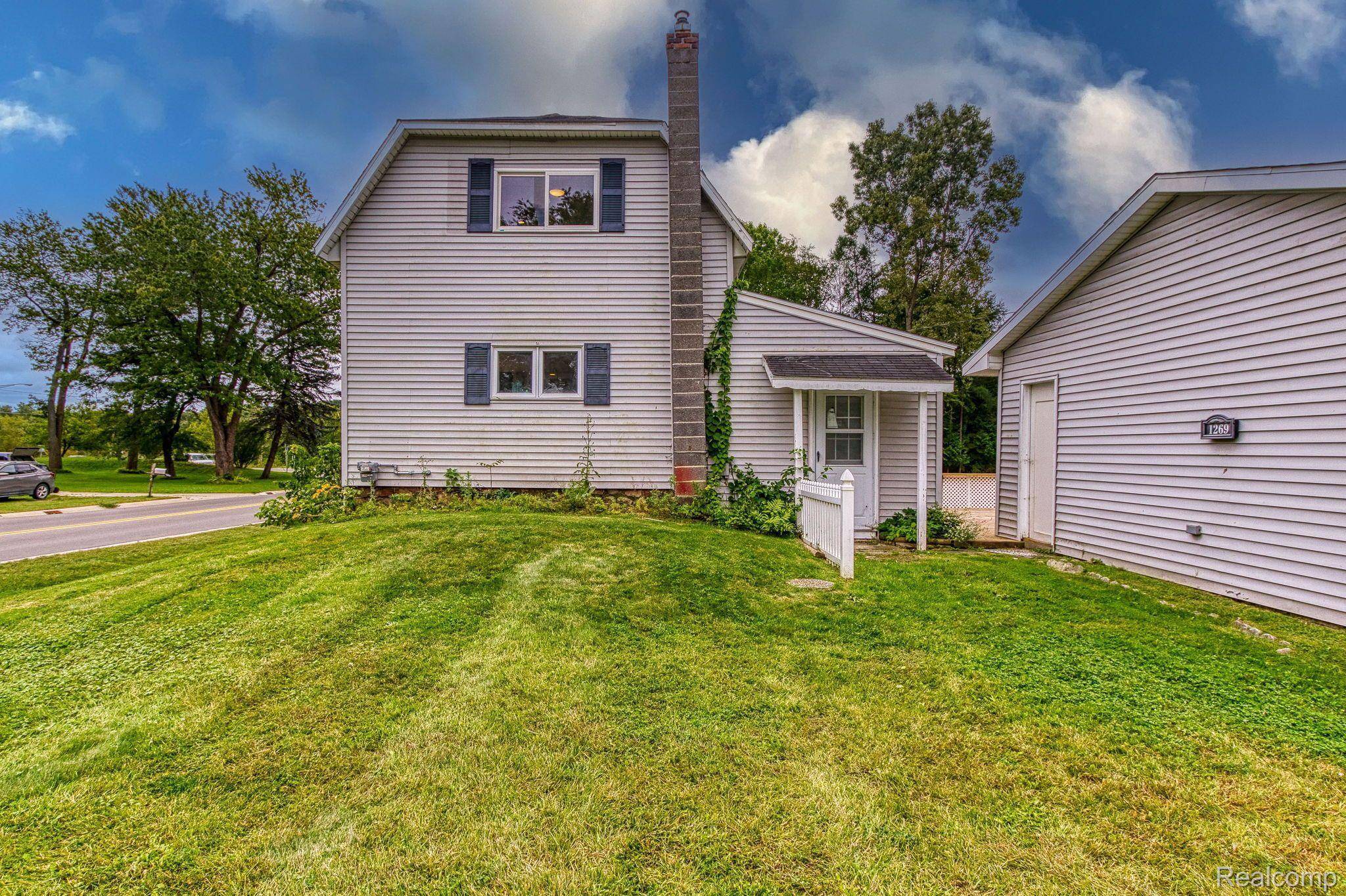 Leonard, MI 48367,1269  Rochester Rd