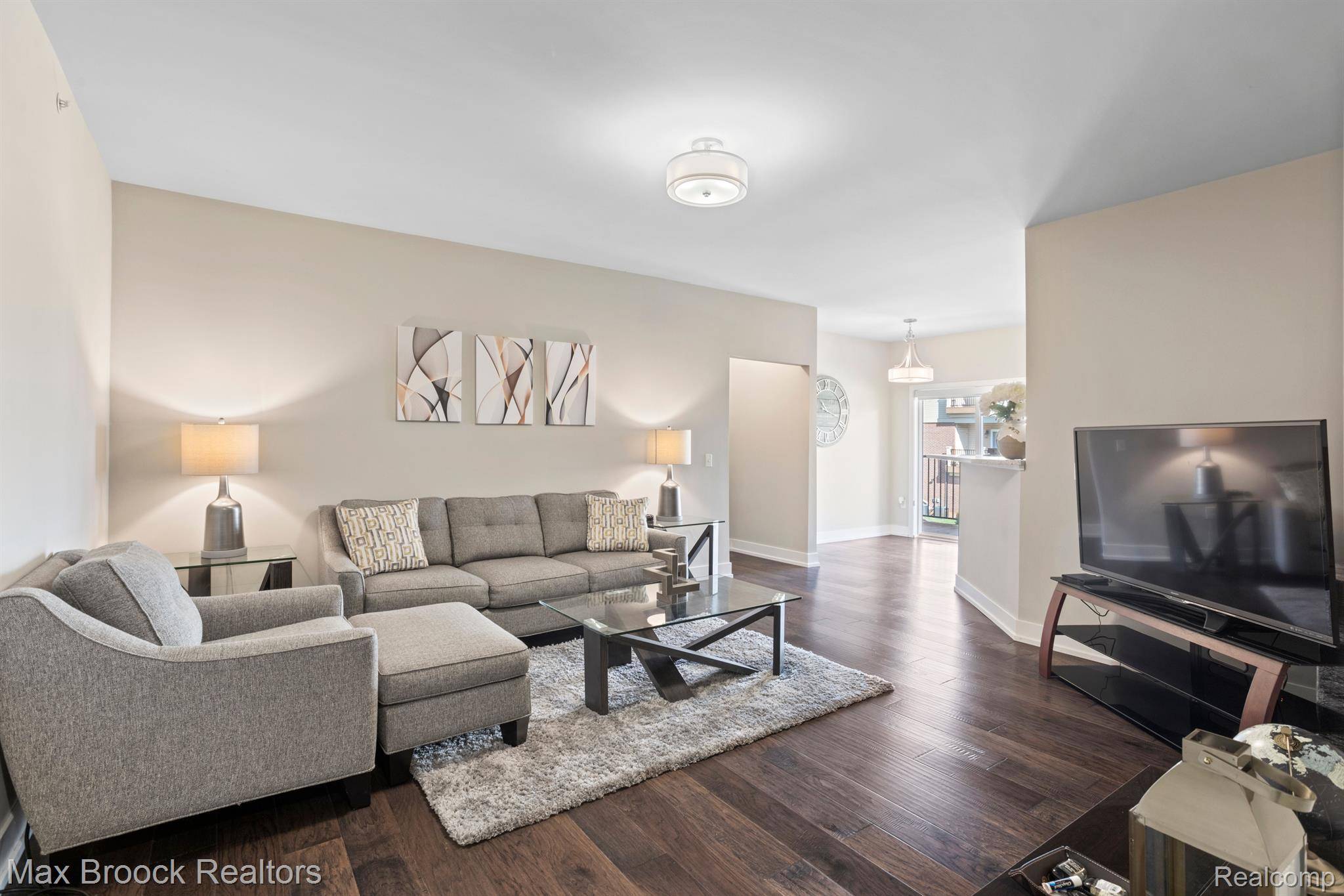 Shelby Twp, MI 48317,5656 FLAGSTAFF PINES DR #401