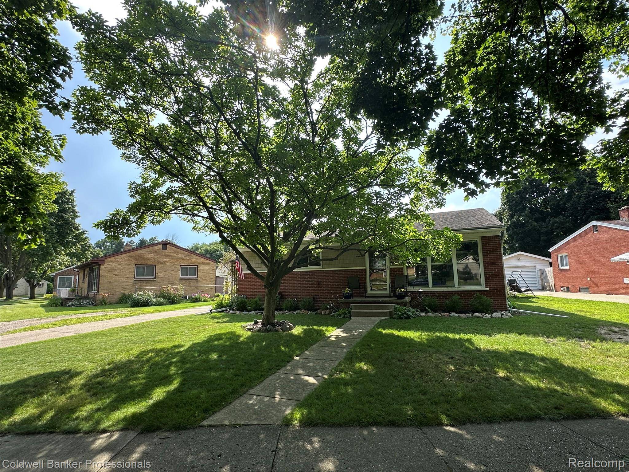 Lapeer, MI 48446,661 Lincoln ST