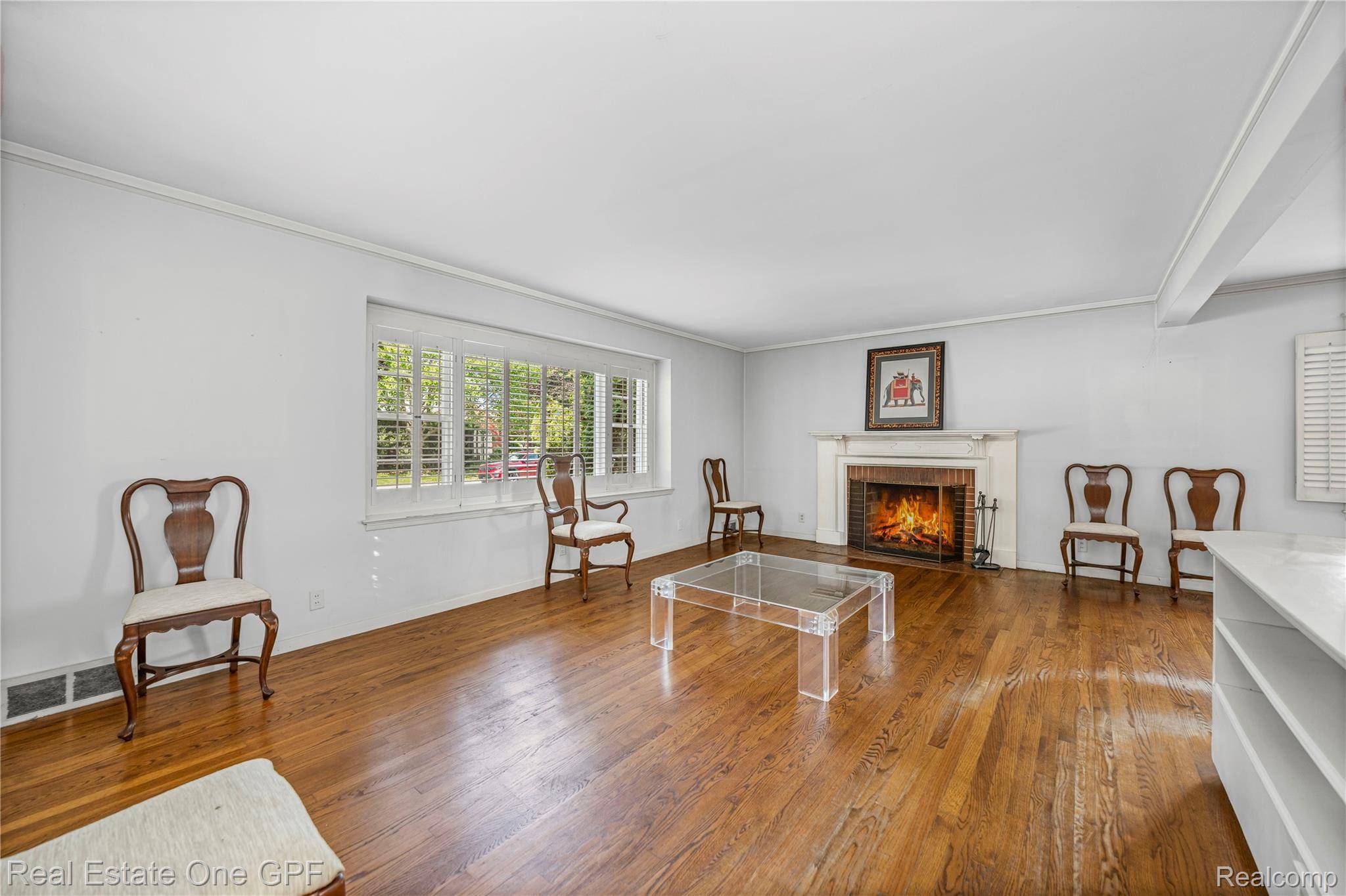 Grosse Pointe Farms, MI 48236,438 Colonial CT