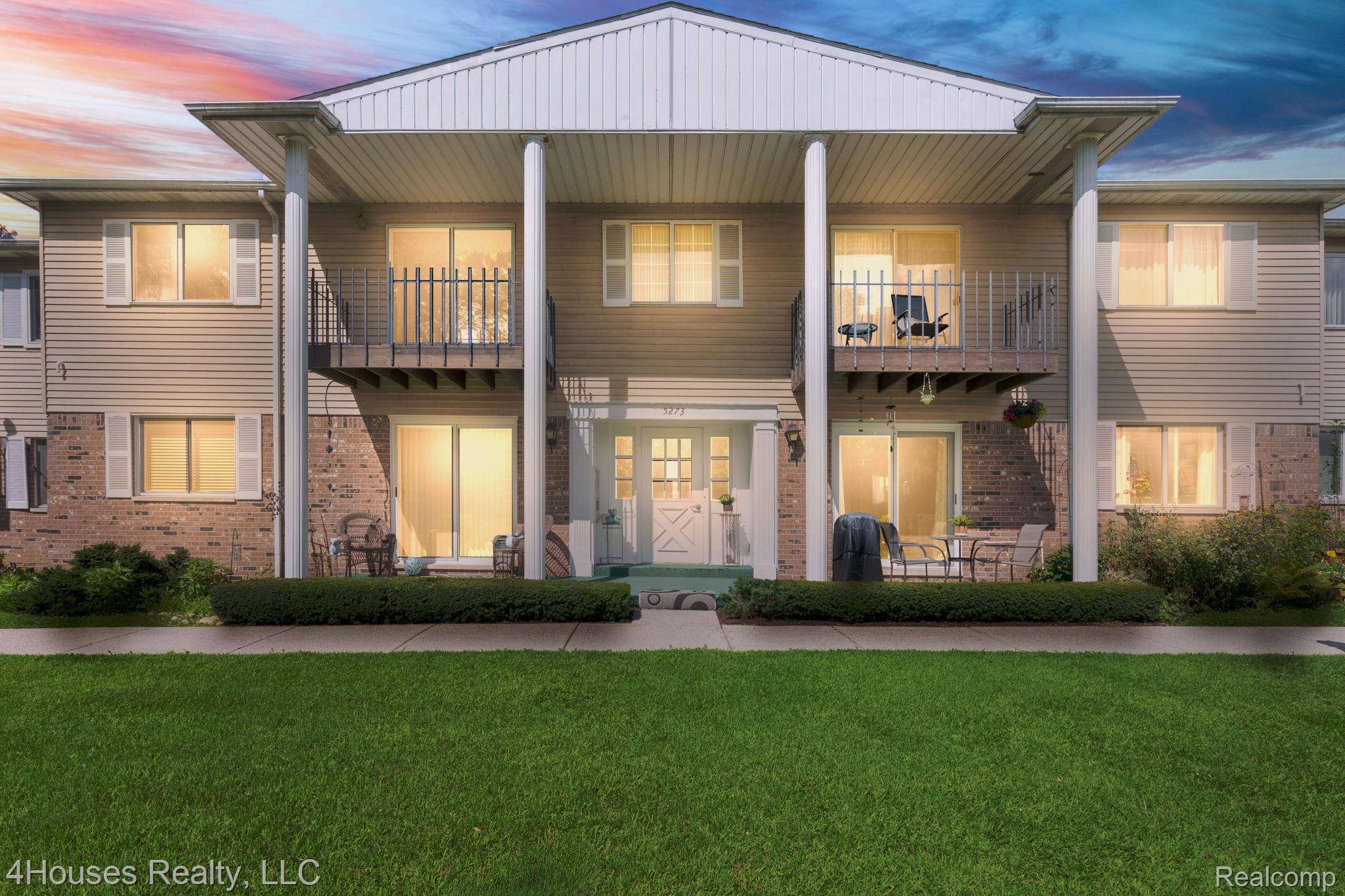 Waterford, MI 48327,5273 Highland RD #108