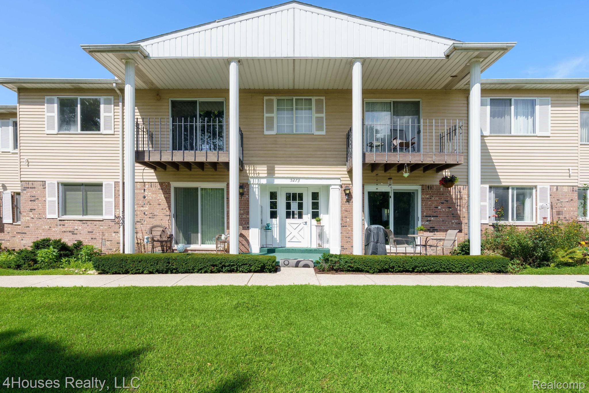 Waterford, MI 48327,5273 Highland RD #108