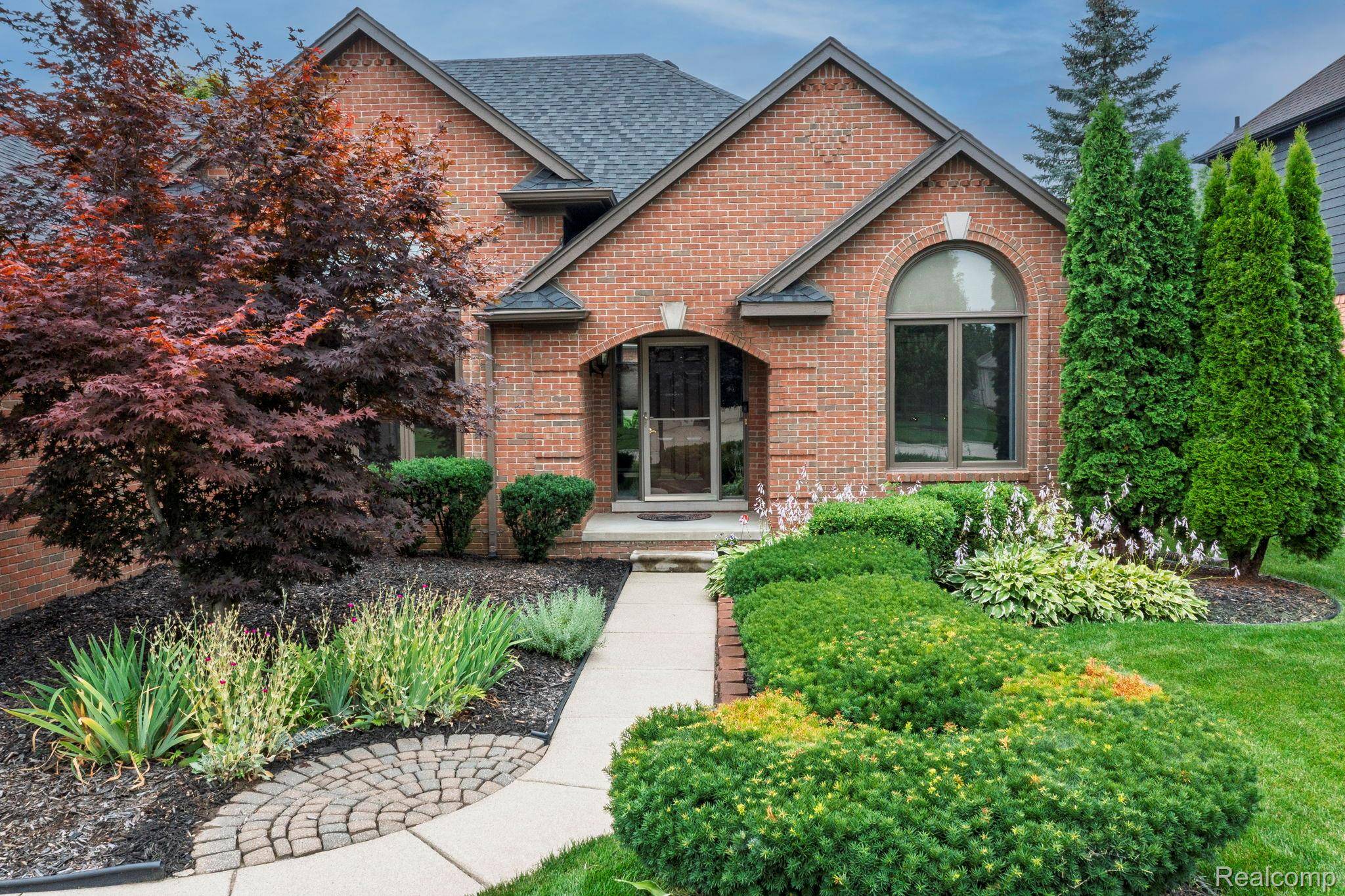 Macomb, MI 48042,17326 Country Club DR