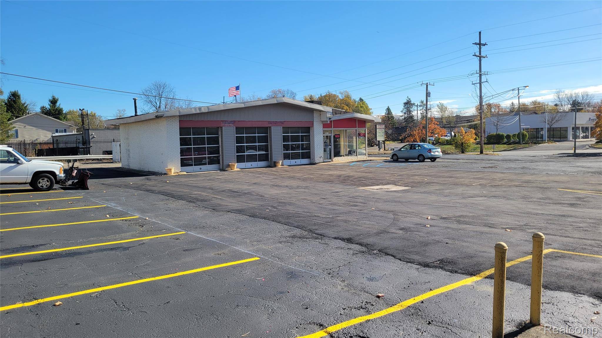 Farmington Hills, MI 48336,22412 MIDDLEBELT RD