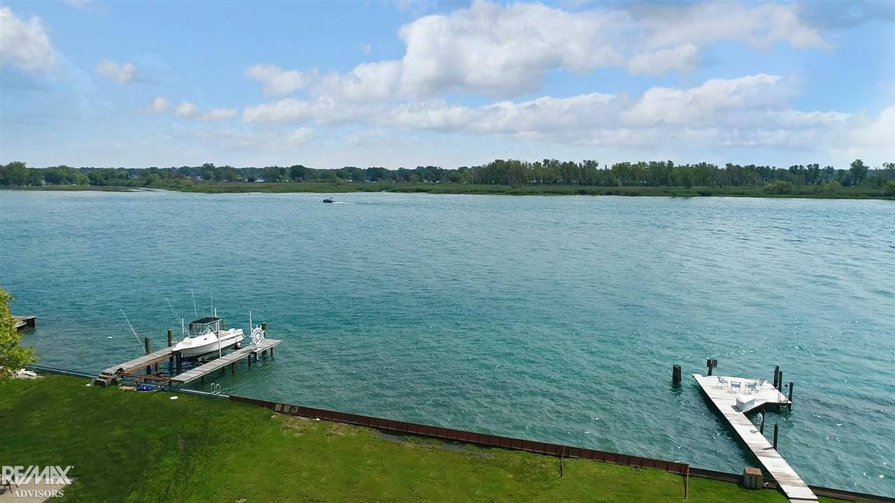 444 Lathrop, Algonac, MI 48001