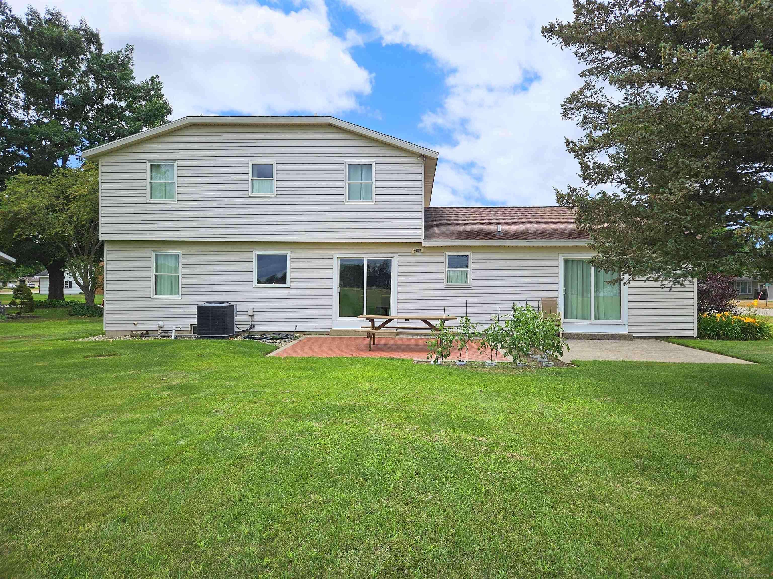 Zeeland, MI 49464,2540 Floral DR