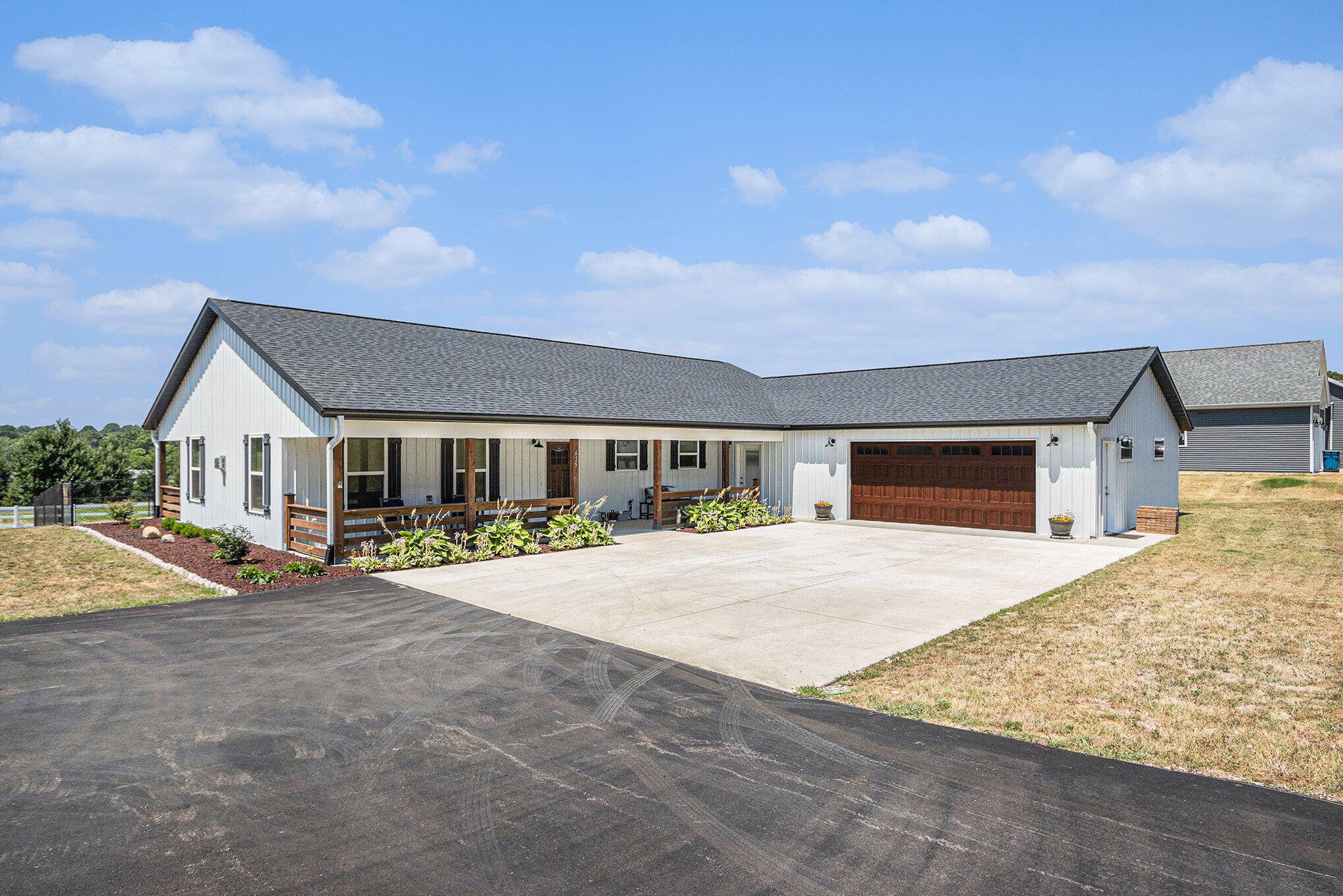 Lawton, MI 49065,625 Orchard ST