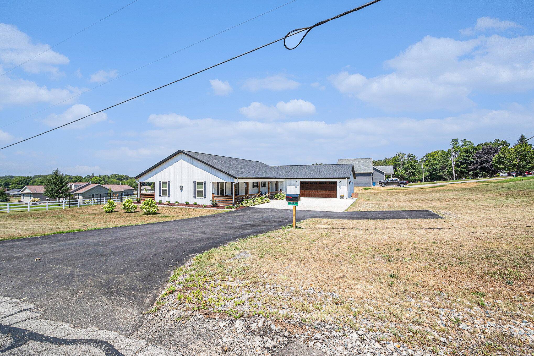 Lawton, MI 49065,625 Orchard ST