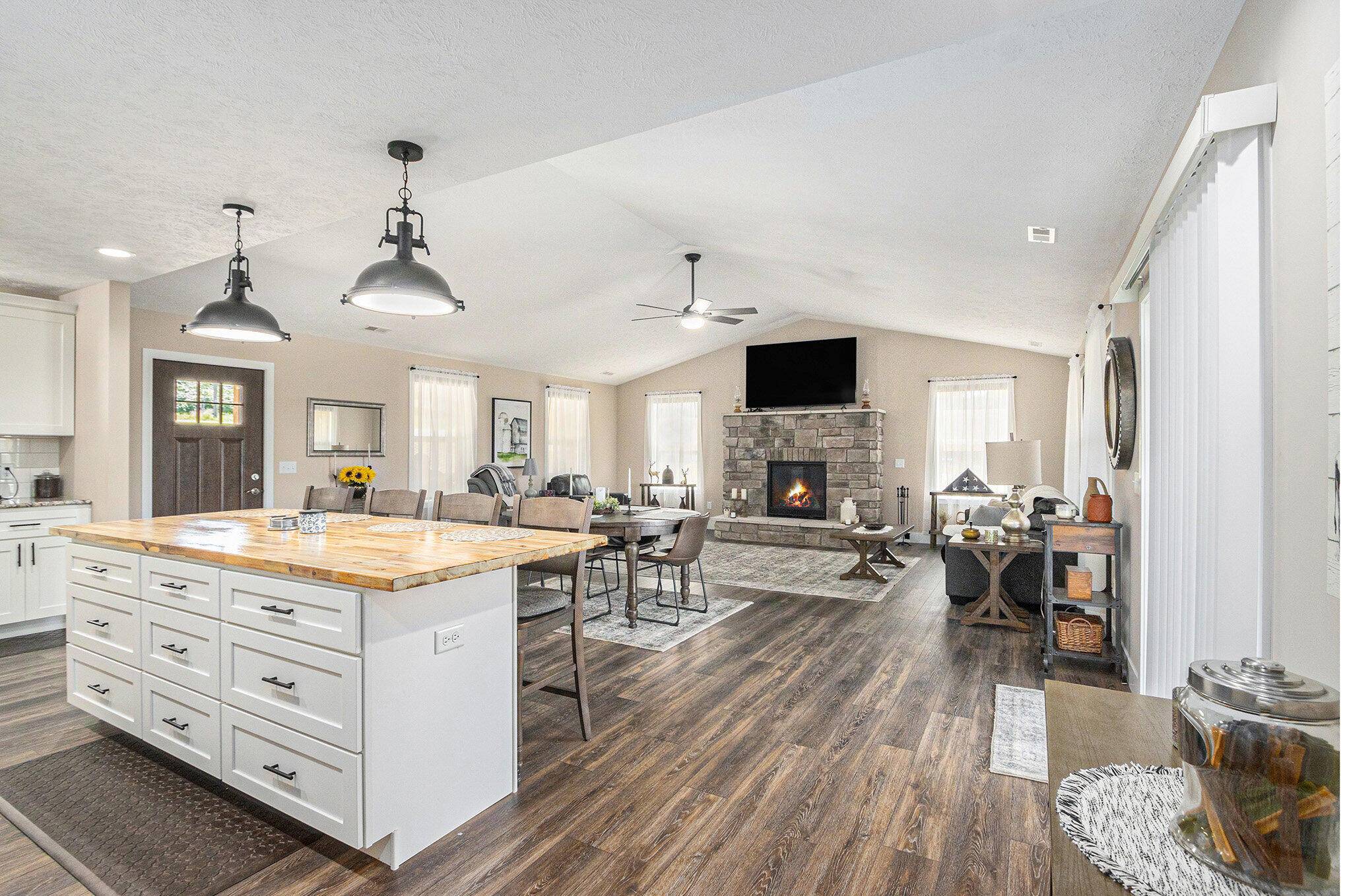 Lawton, MI 49065,625 Orchard ST