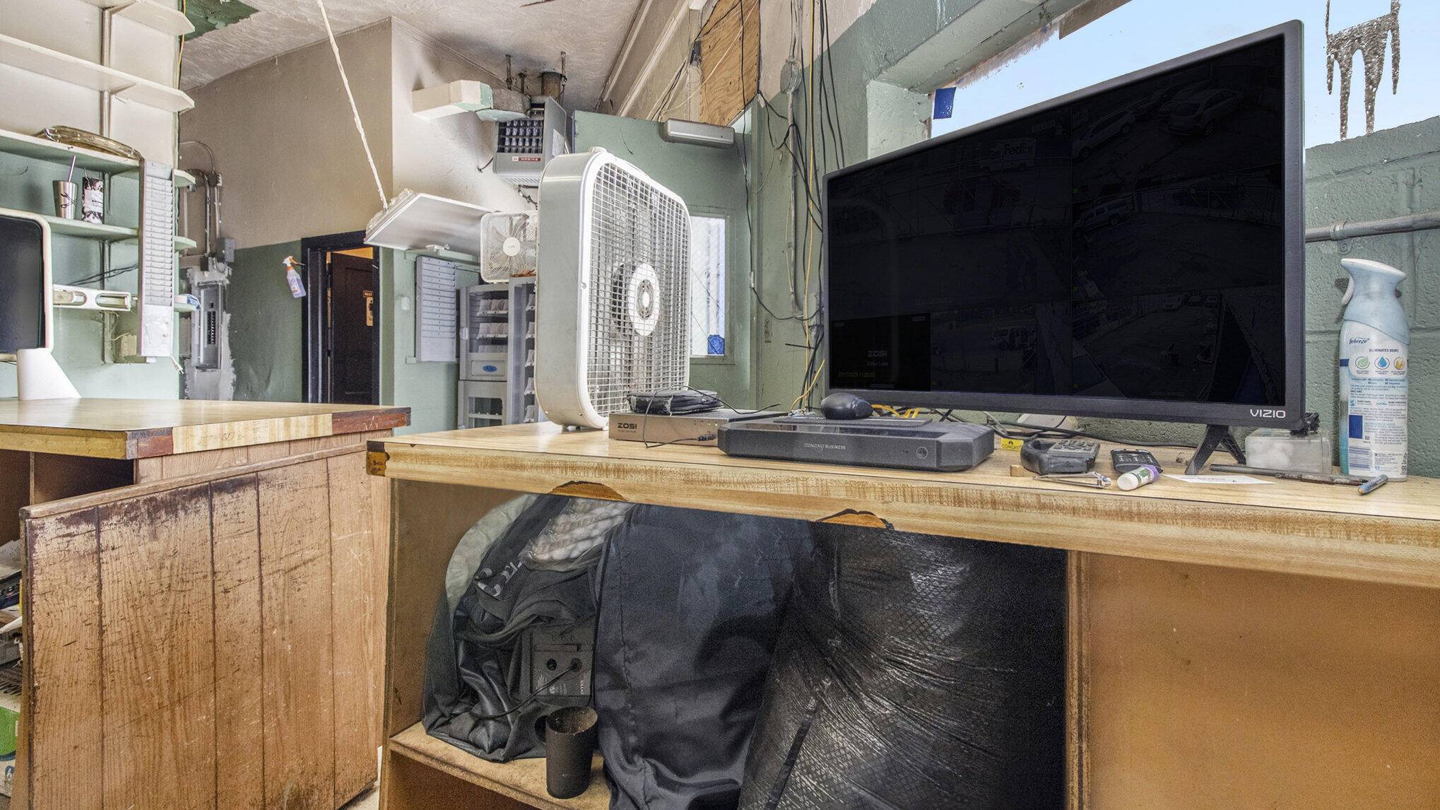 Detroit, MI 48204,11920 W Grand River AVE