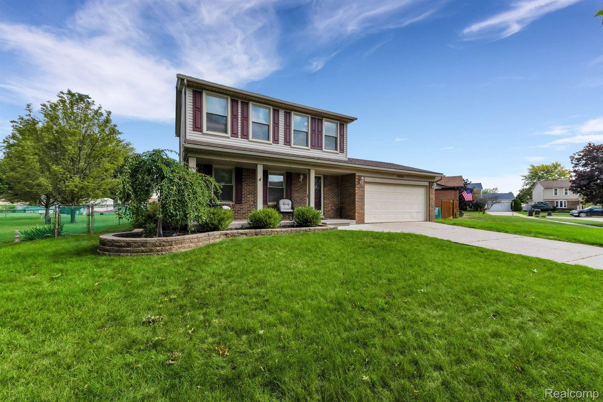 Woodhaven, MI 48183,25353 CASTLEWOOD DR