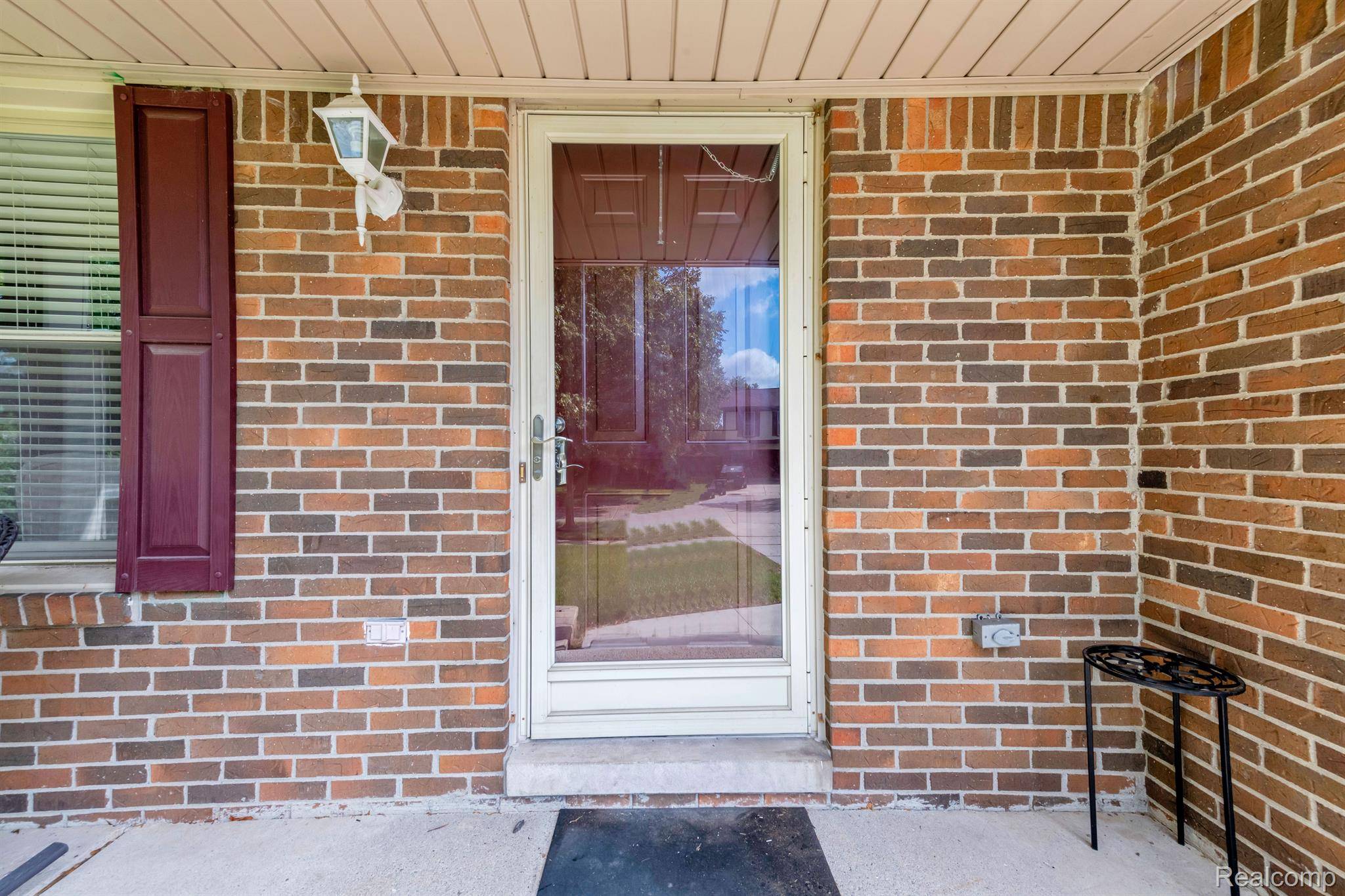 Woodhaven, MI 48183,25353 CASTLEWOOD DR