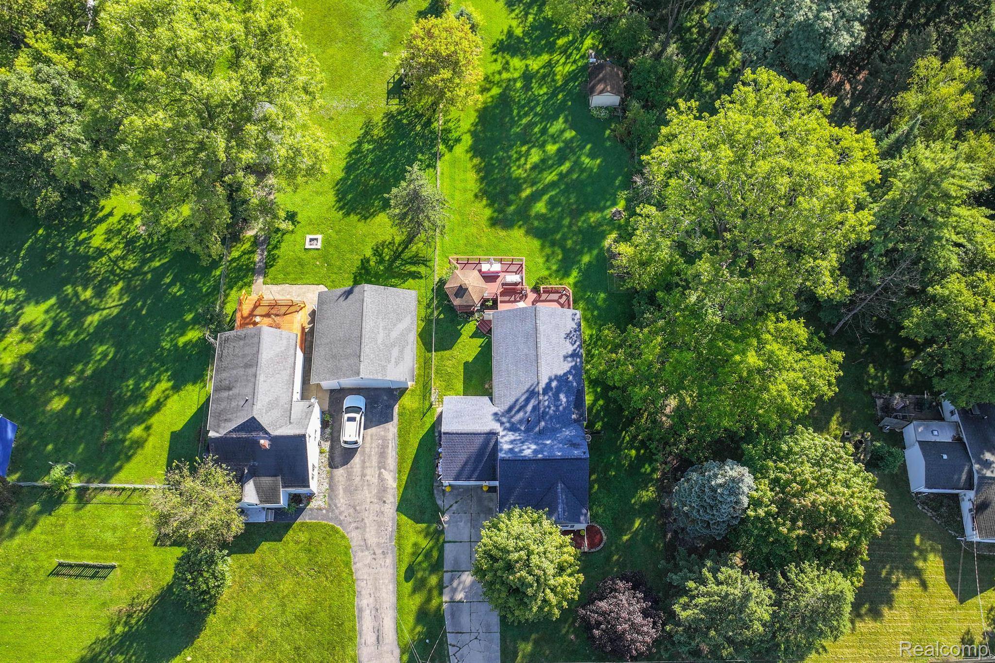 Burton, MI 48509,2488 STOCKBRIDGE ST